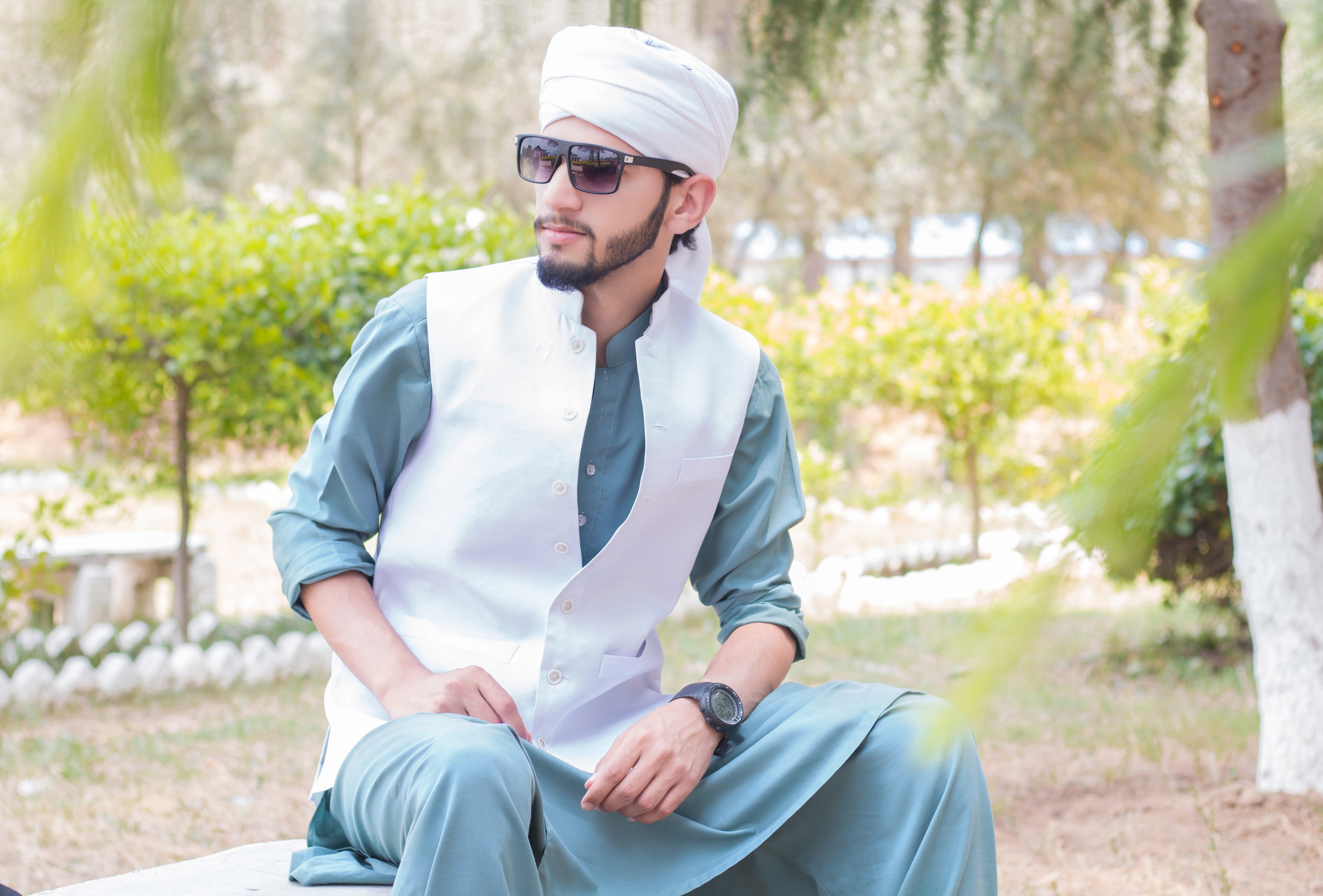 sunglasses, focus on foreground, outdoors, islamic culture, one man only, ramzan, sitting, beard, contemplation, Slam, one person, islamic dress, leisure activity, HD Wallpaper