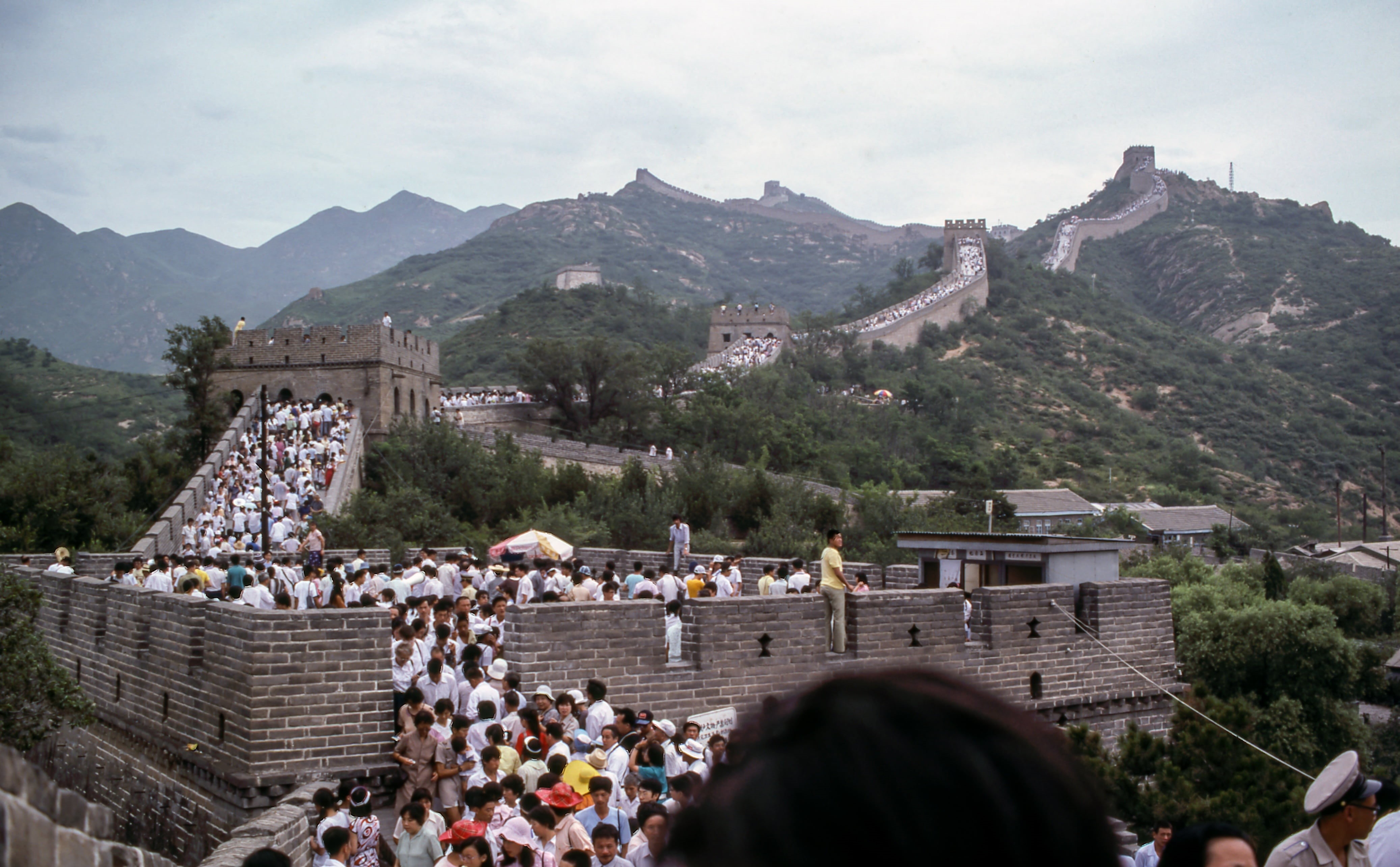 city, friends, travel, clouds, group, wall, tour, ancient, destination, beijing, china, women, built structure, large group of people, 4K, mountain range, HD Wallpaper