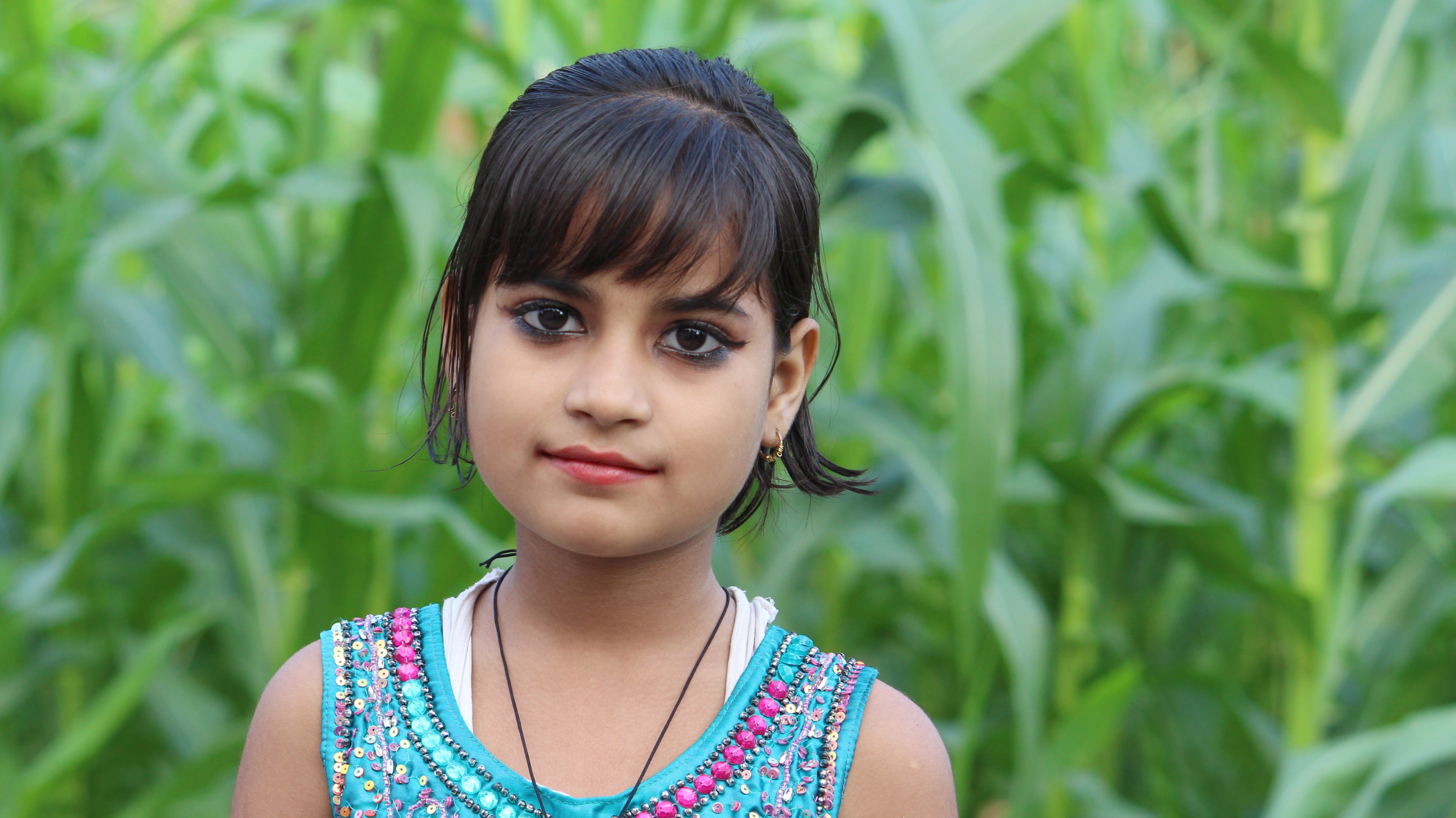 cute girl, girls, august, beautiful, child, january, outdoors, hair, nature, day, cute, indian, indian child, offspring, smile, 15, children, portrait, HD Wallpaper