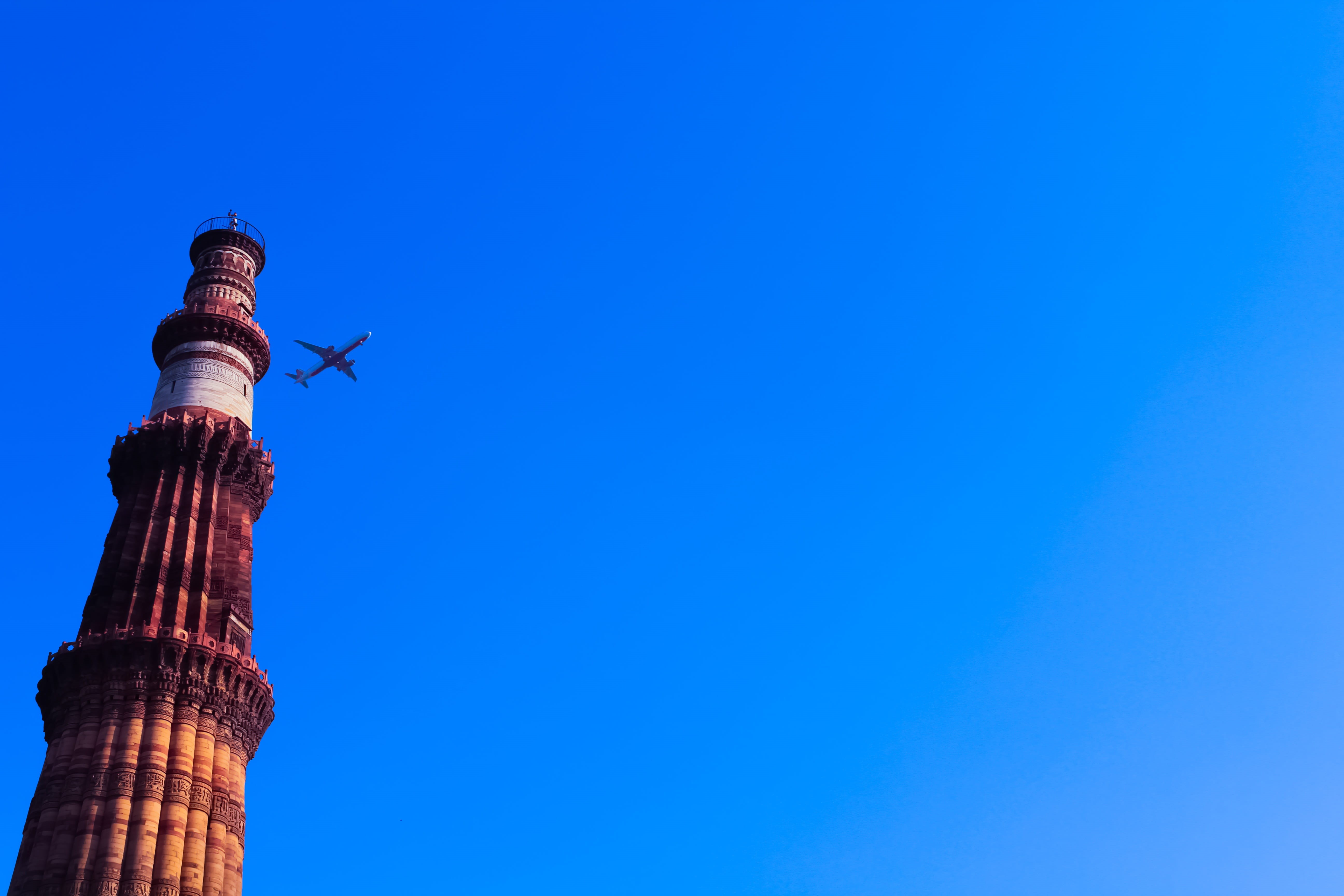 nature, copy space, clear sky, monument, no people, 5K, gate, sky, independence, statue, palace, building exterior, editable, tall - high, holiday, blue, HD Wallpaper