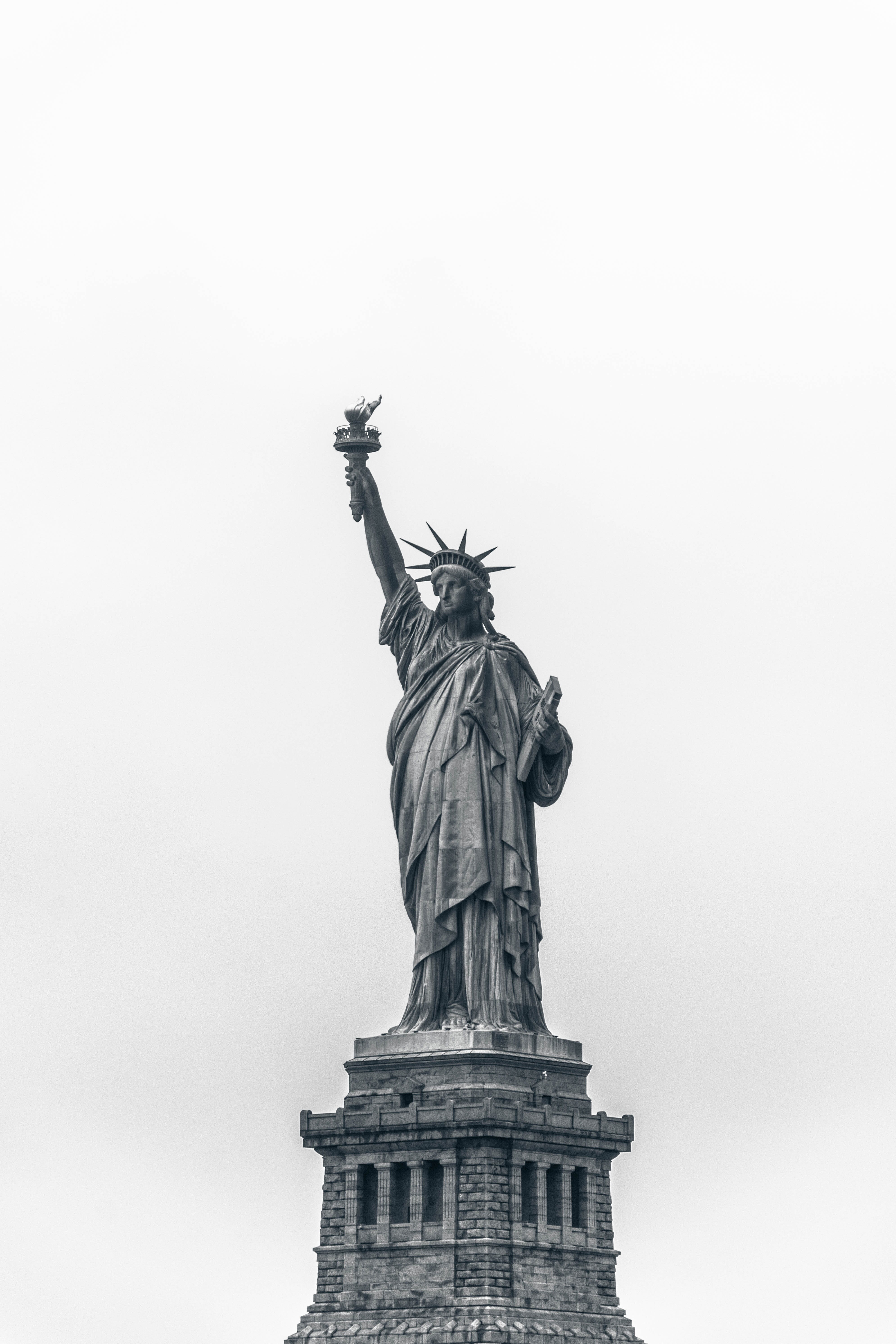 photography, copy space, neoclassical, bartholdi, nature, sculptor, female likeness, tourism, new york, dom, white, colossal, symbol, human representation, Phone HD Wallpaper
