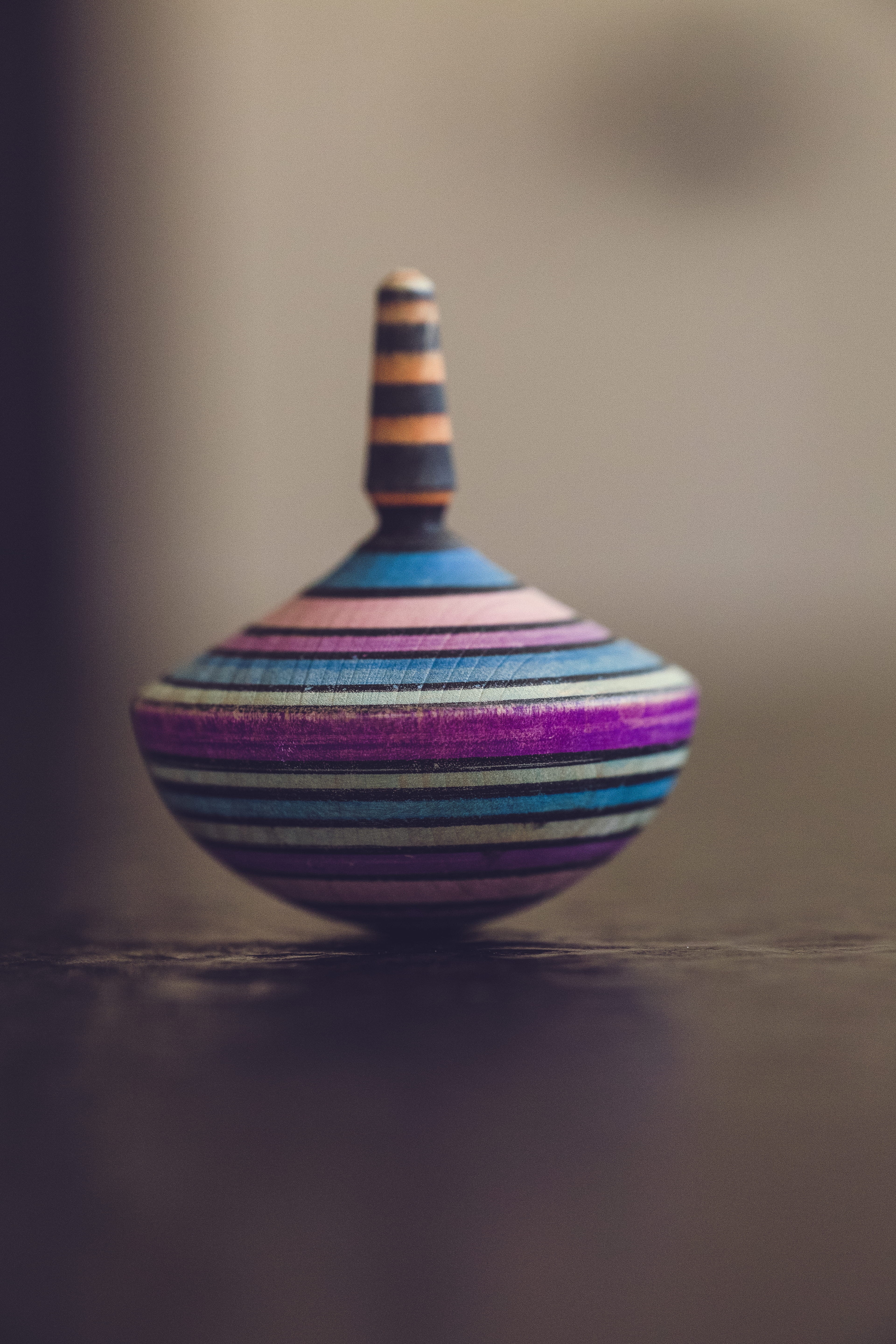no people, leisure games, shallow, photography, colourful, indoors, success, strategy, top, leisure activity, focus on foreground, wooden, spinning, selective focus, Phone HD Wallpaper