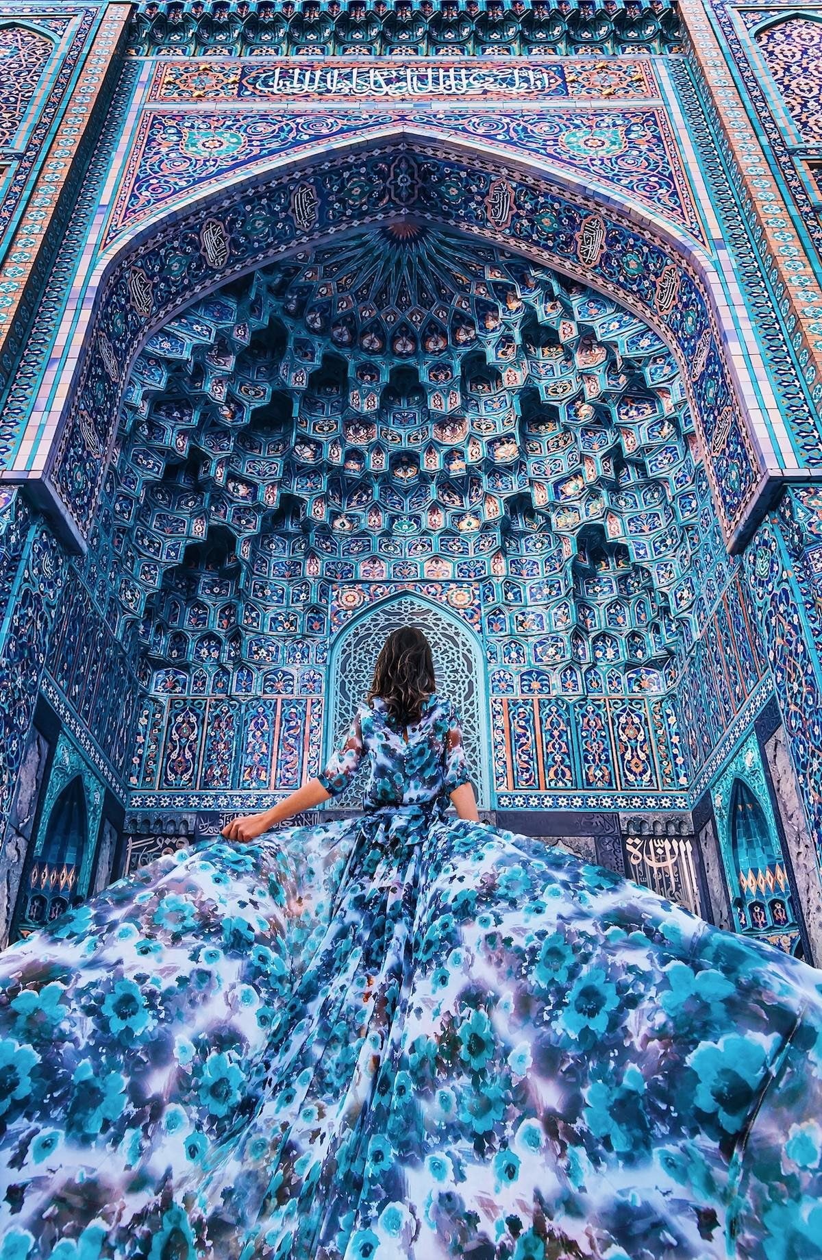 design, blue dress, religion, day, travel destinations, no people, ceiling, place of worship, architectural column, built structure, mosque, ornate, art and craft, Phone HD Wallpaper