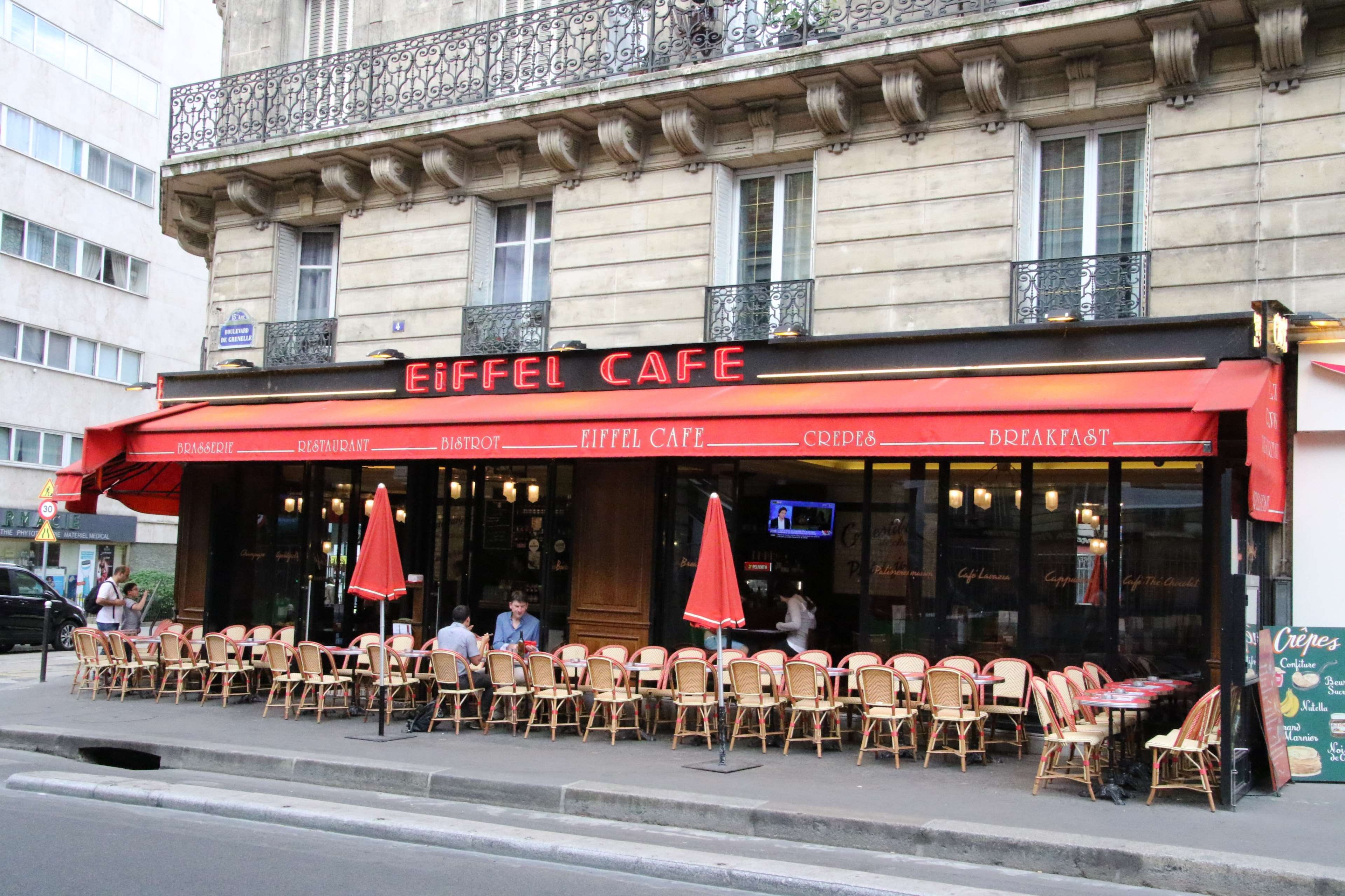 european, communication, architecture, dinner, sidewalk cafe, city, street, chair, travel, table, built structure, outdoors, 4K, paris, france, red, building, HD Wallpaper