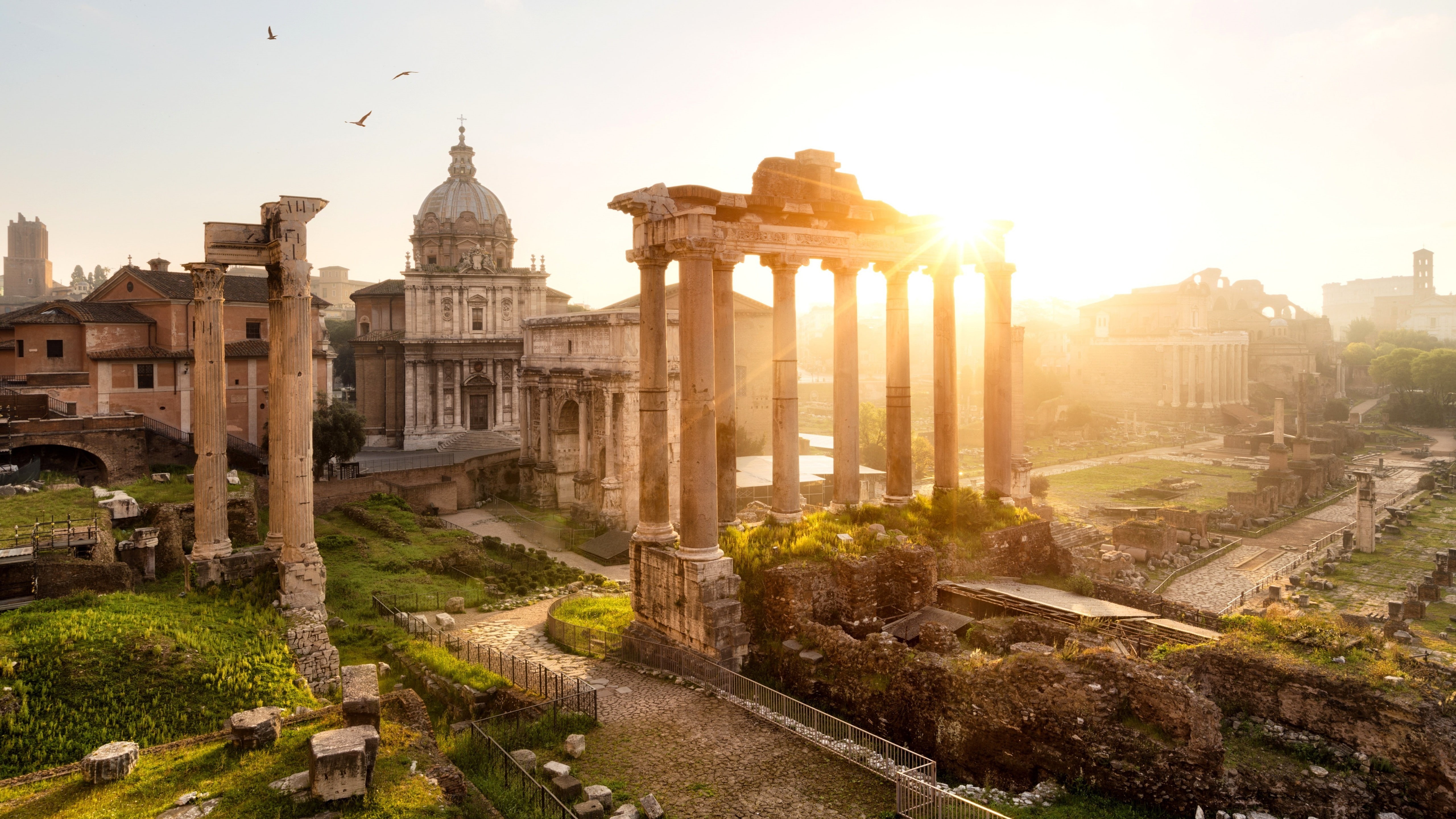 rays, ruins, landmark, travel, town, sun, Templum Saturni, time, 5K, Forum Romanum, Italy, Arco di Settimio Severo, golden, old, Rome, HD Wallpaper