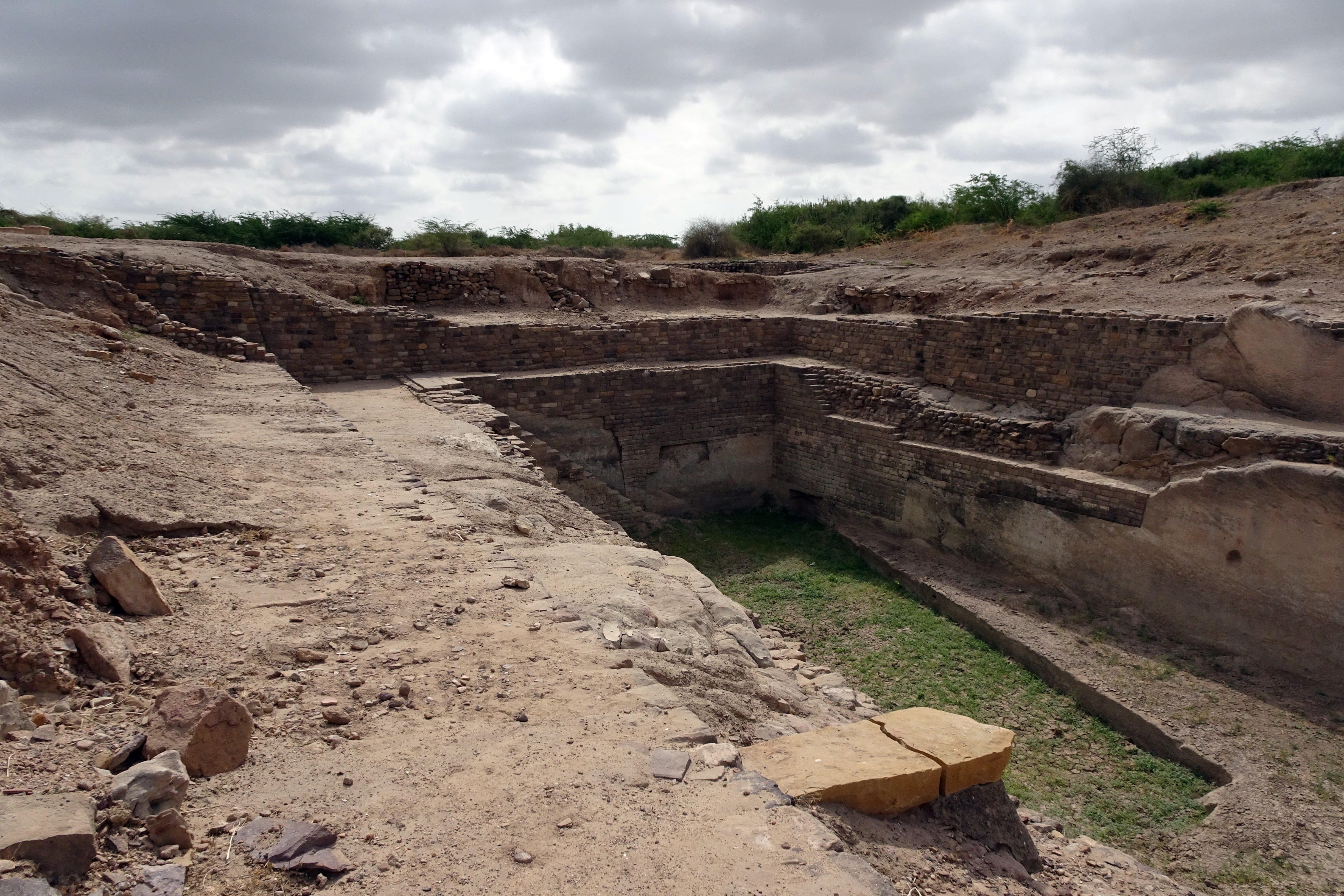 cloud - sky, harappan site, architecture, the past, ruins, gujarat, place, archaeological site, nature, old, travel destinations, ancient civilization, HD Wallpaper