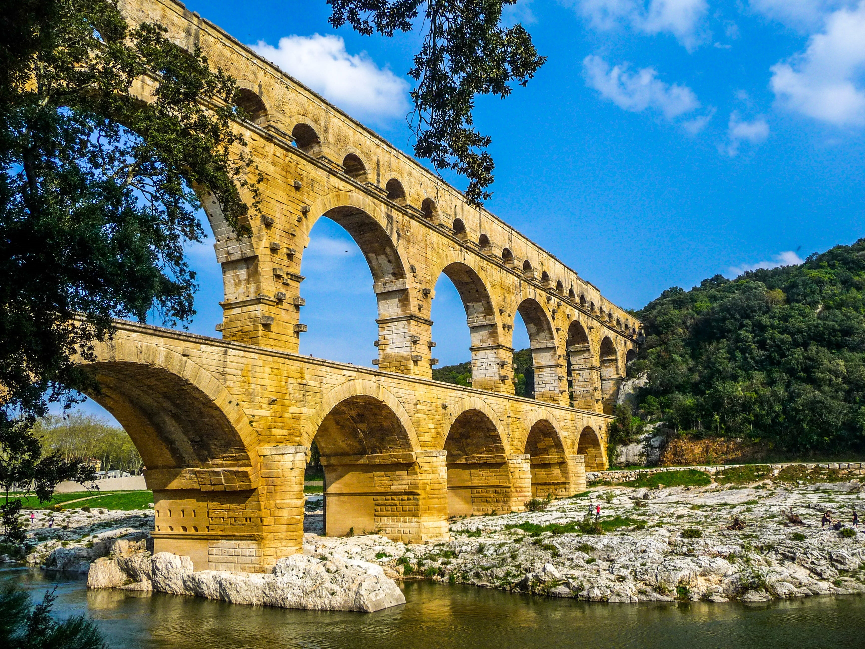 plant, brown, the past, cloud - sky, arch, roman construction, Nimes, concrete, arched, connection, Pont Du Gard, architecture, Arles, unesco, bridge, tourist, HD Wallpaper