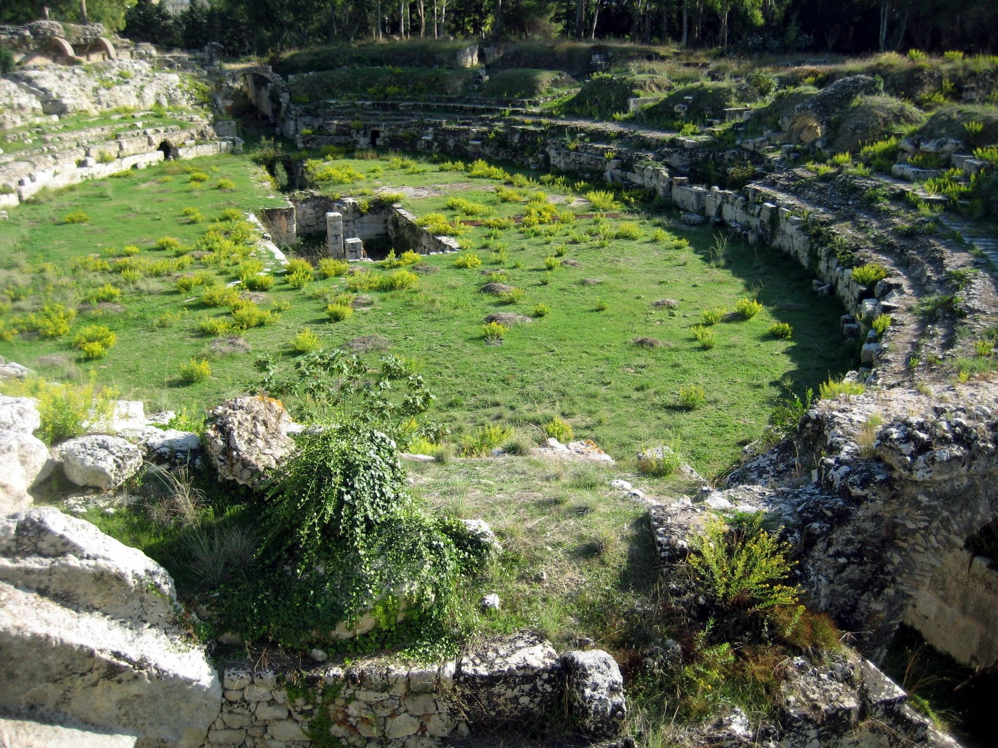 arena, roman, architecture, nature and landscapes, green, ancient, italy, syracuse, amphitheatre, 1080P, grass, HD Wallpaper