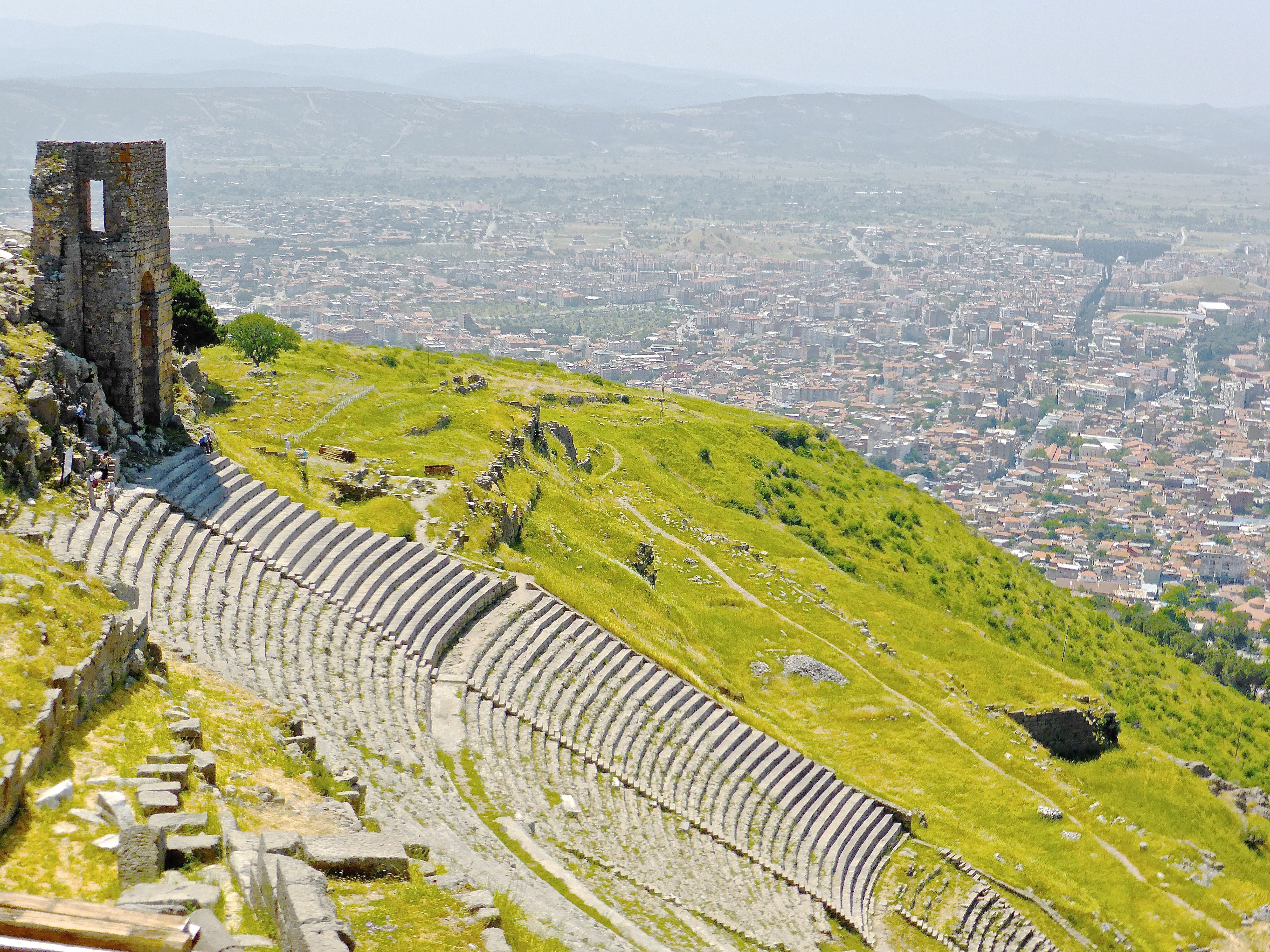 landmark, day, bergama, 4K, amphitheater, plant, beauty in nature, history, tourism, scenics - nature, built structure, outdoors, architecture, travel destinations, HD Wallpaper