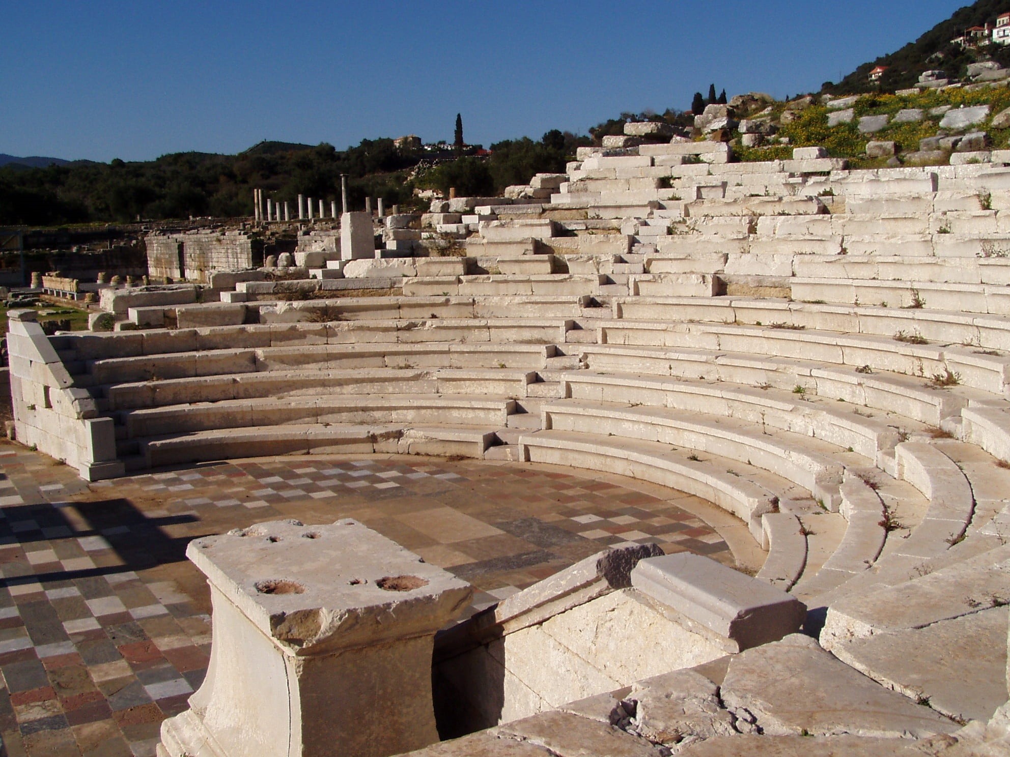 theatre, outdoors, amphitheatre, archaeology, sky, ancient history, travel destinations, the past, greece, ancient, day, tourism, architecture, greek, sunlight, HD Wallpaper