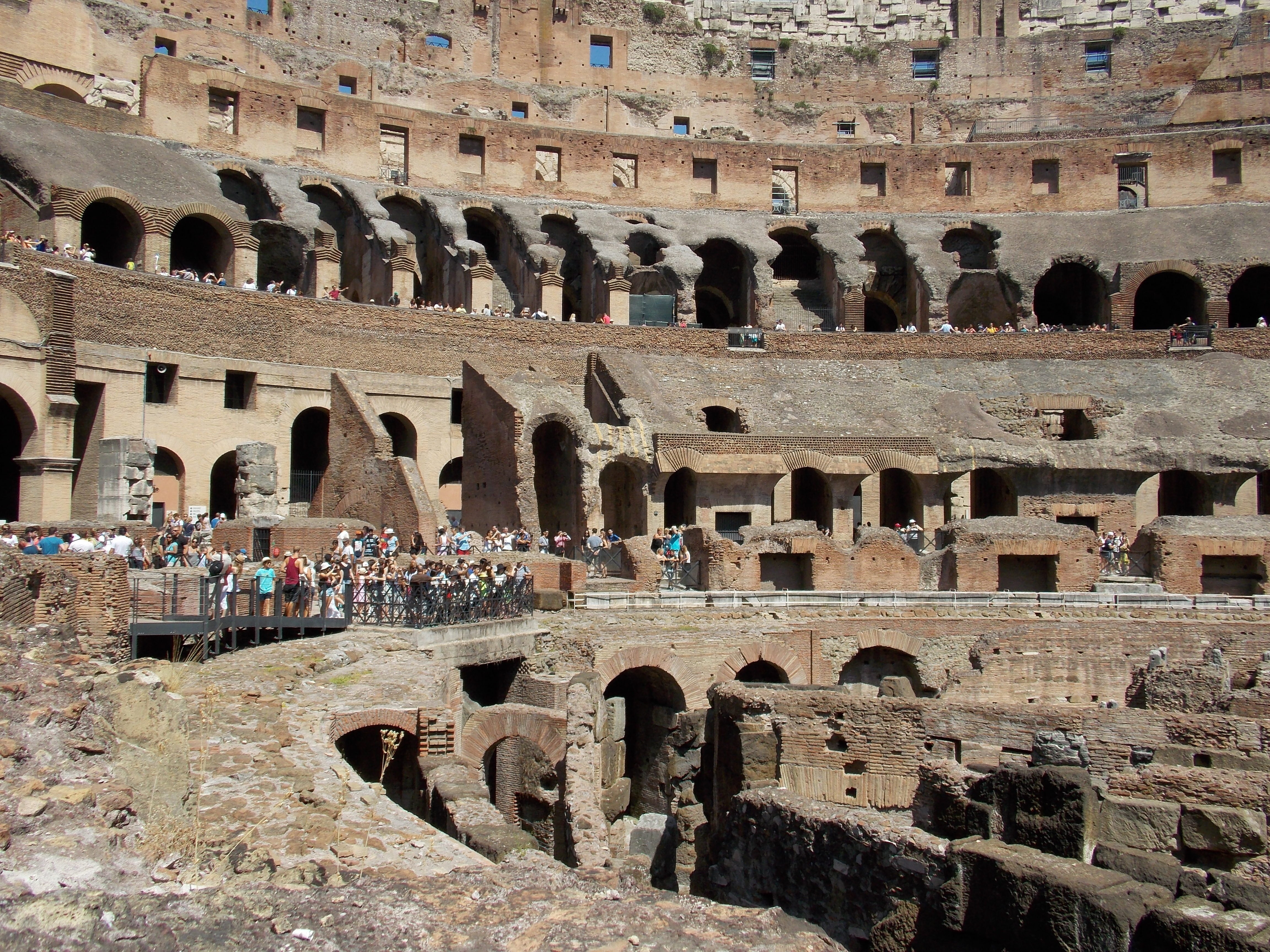 tourist, amphitheater, 4K, old, travel destinations, old Ruin, real people, coliseum, group of people, famous Place, crowd, rome, stadium, architecture, HD Wallpaper