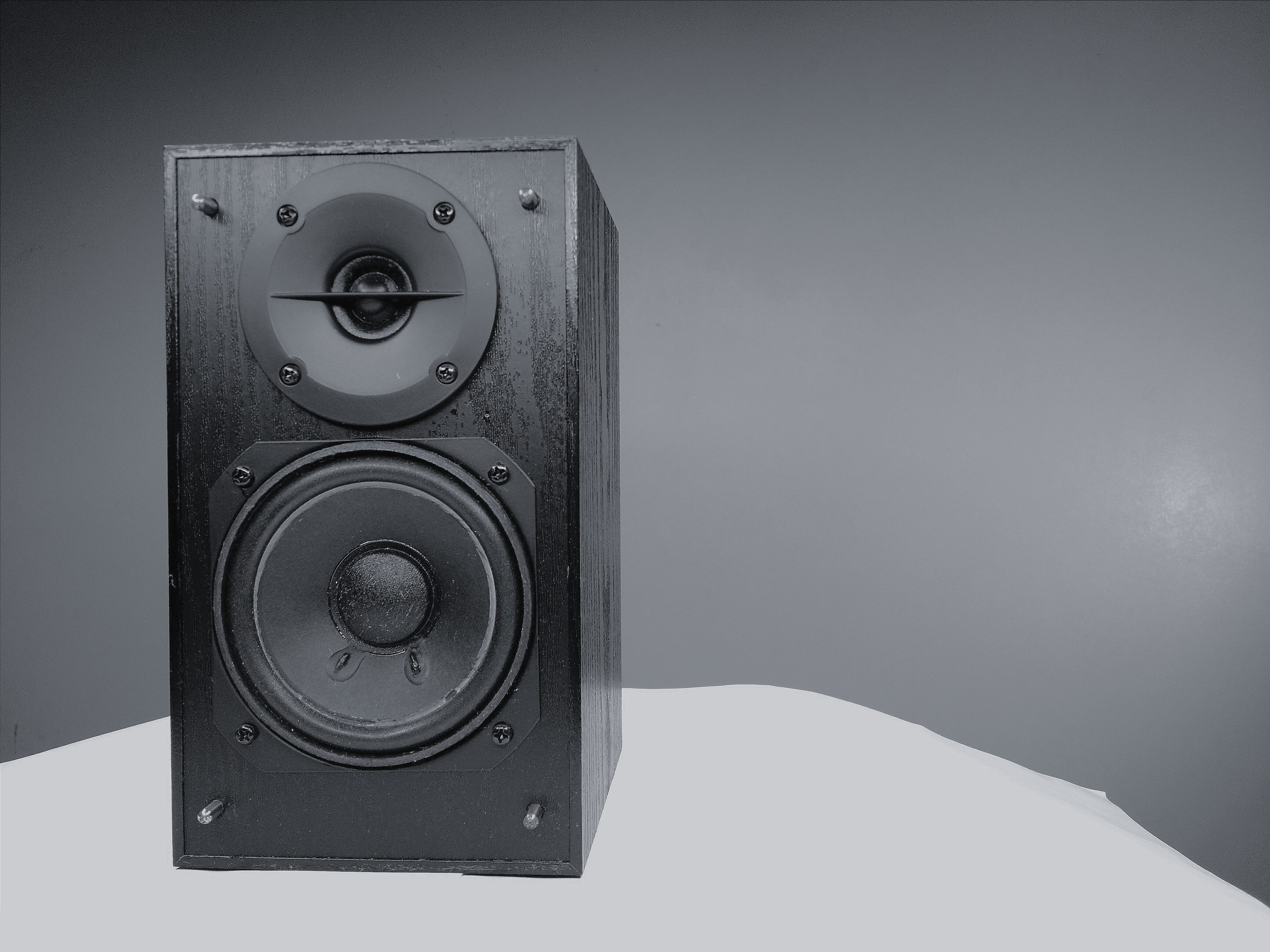 close-up, box, subwoofer, gray, studio shot, noise, table, electronics, Equipment, no people, industry, arts culture and entertainment, listen, electrical equipment, HD Wallpaper
