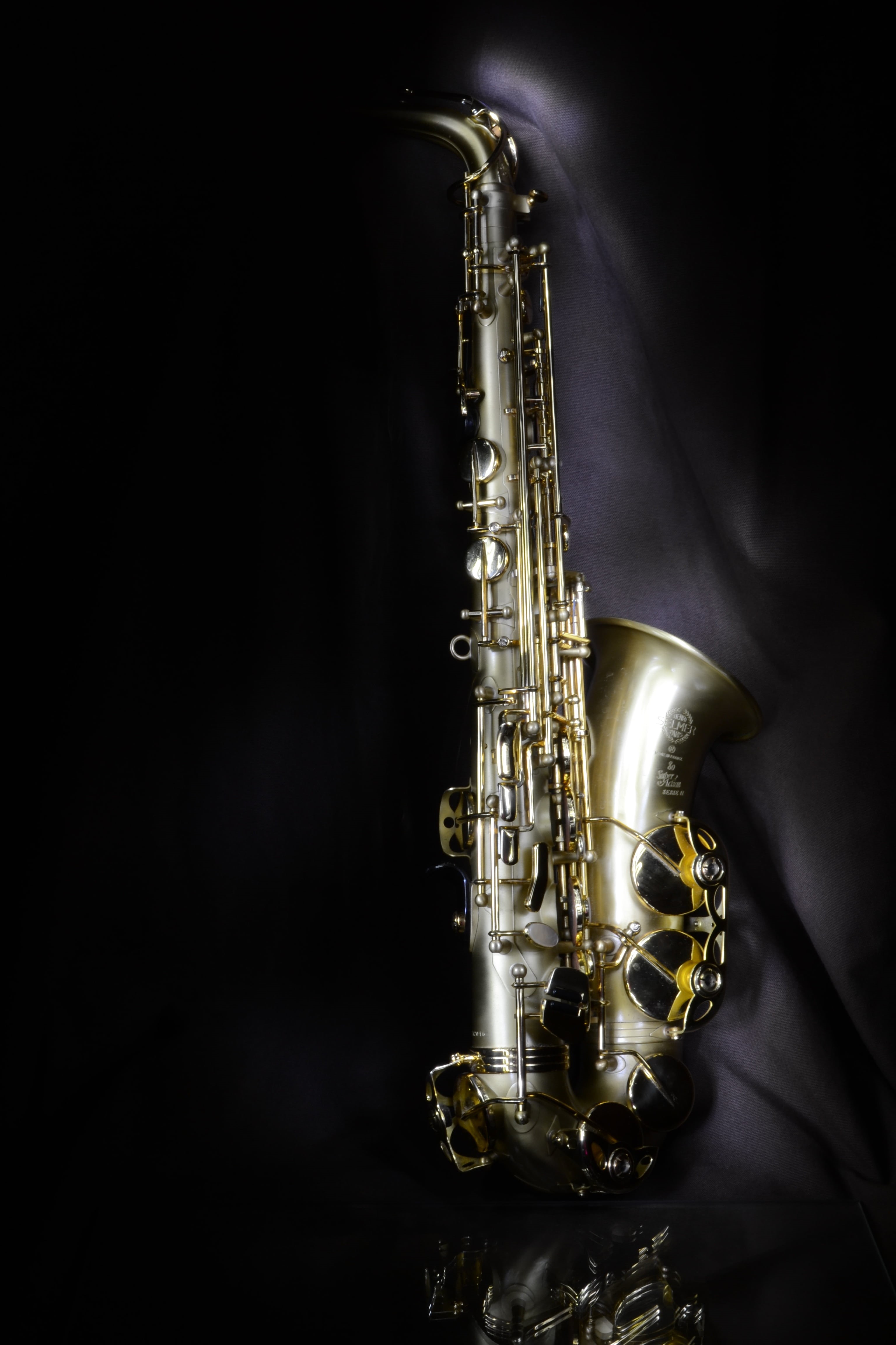 indoors, brass instrument, saxophone, single object, studio shot, jazz music, silver colored, black background, close-up, alto, musical equipment, music, Phone HD Wallpaper