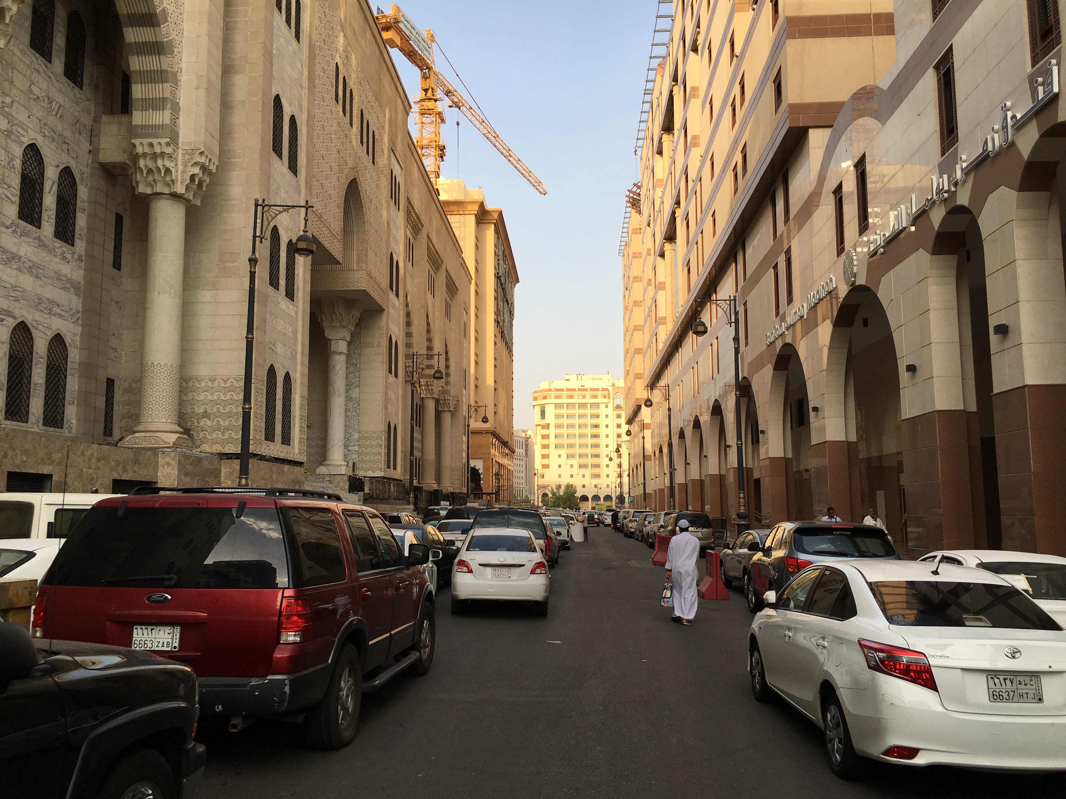 direction, walking, in a row, nature, sky, the way forward, city, day, road, architecture, mode of transportation, al madinah province, land vehicle, 4K, HD Wallpaper