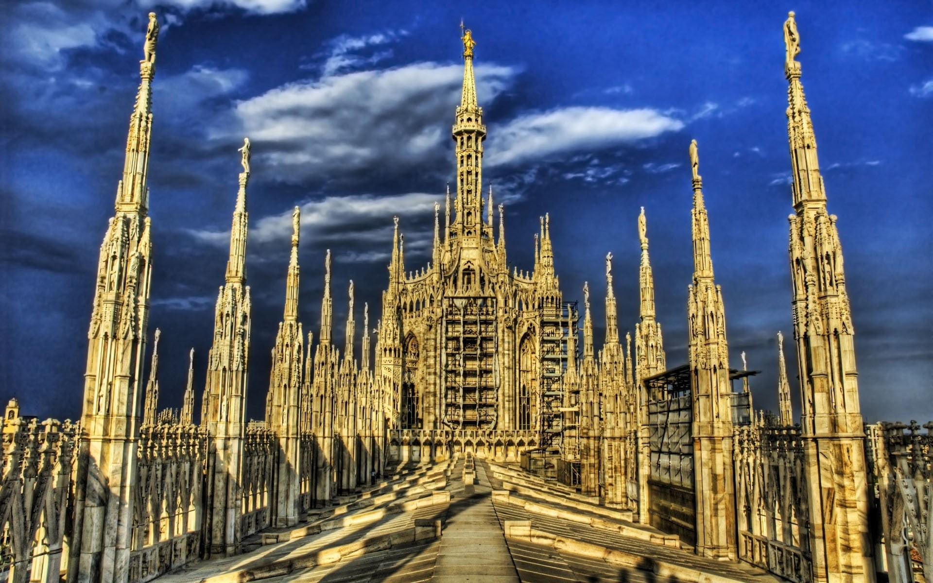 input, tourism, church, ancient civilization, blue, urban Skyline, spire, urban Scene, duomo Of Milan, city Of Westminster, uK, sky, national Landmark, HD Wallpaper
