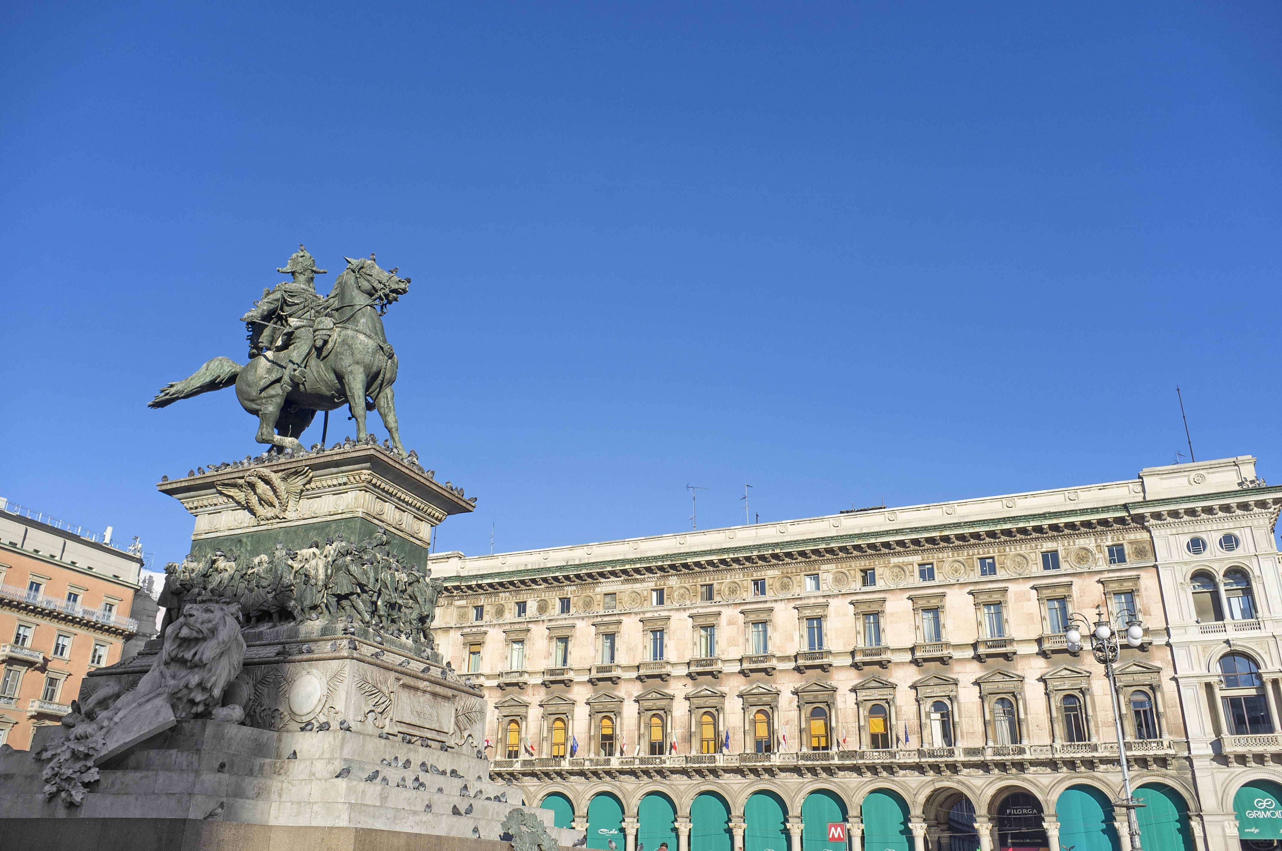 emanuele, duomo, built structure, travel, day, human representation, marble, tourism, vittorio dome, piazza, art and craft, statue, cathedral, building, HD Wallpaper