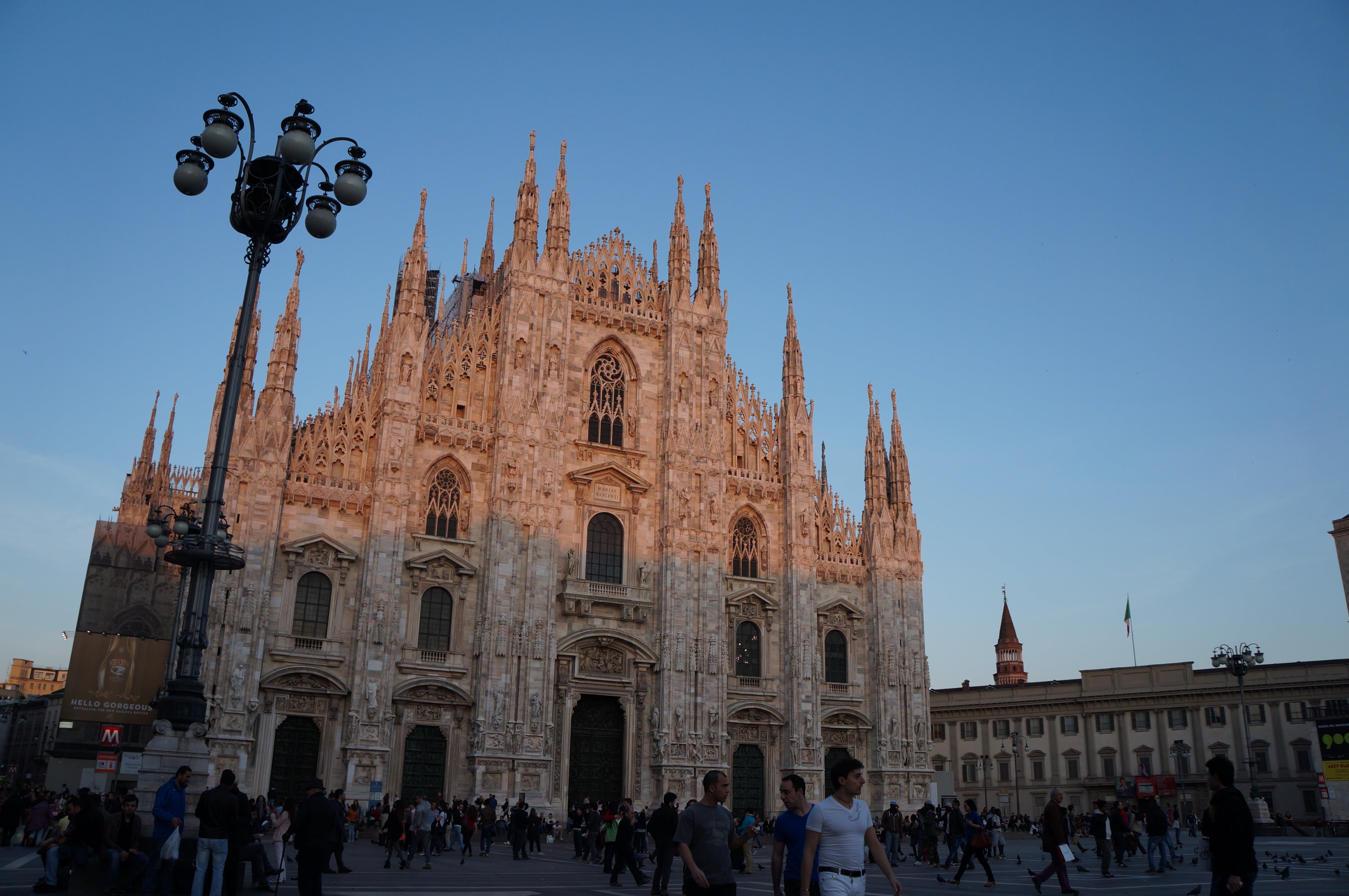 crowd, milan, church, the past, monument, built structure, history, tourist, place of worship, religion, spirituality, building exterior, architecture, HD Wallpaper