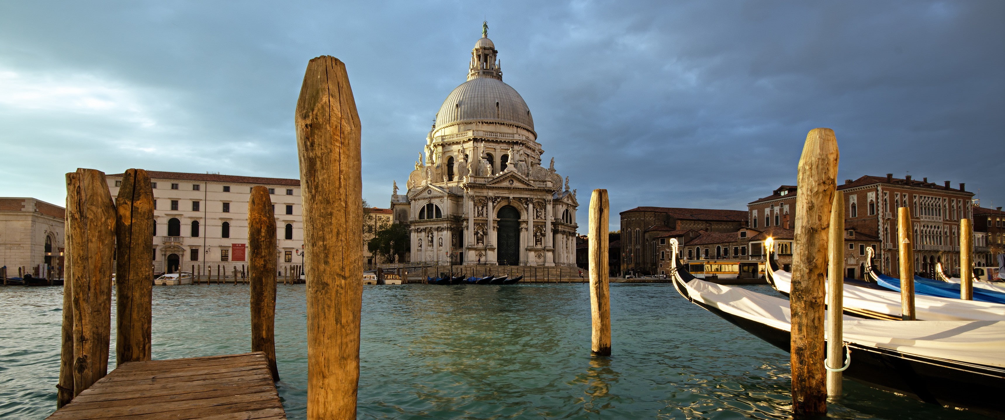urban, Santa Maria della Salute, 2K, old building, gondolas, Venice, city, HD Wallpaper