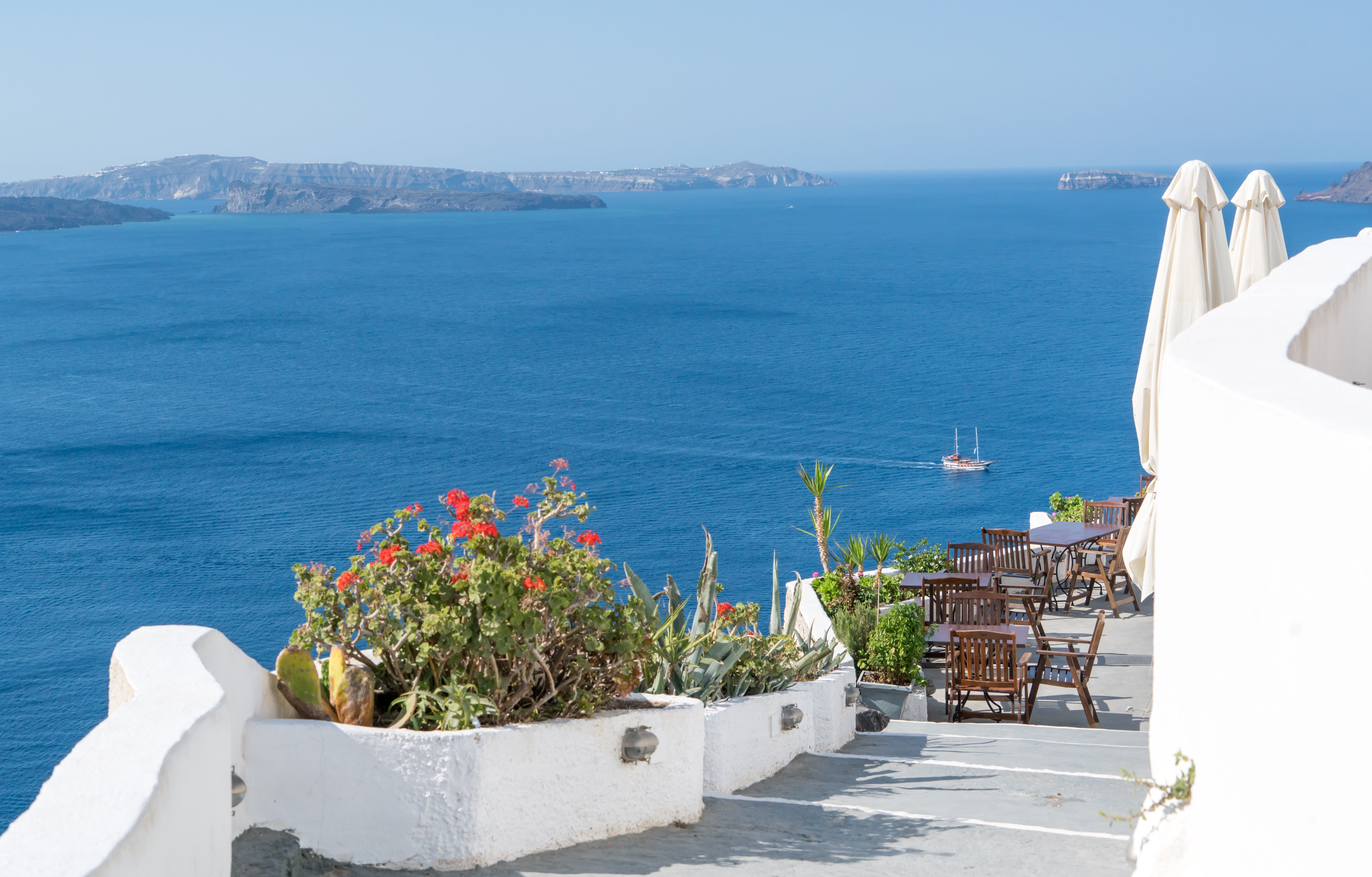 Walkway, Santorini, scenics - nature, potted plant, travel destinations, Greece, luxury, culture, travel, oia, outdoors, 5K, summer, tourism, famous, no people, HD Wallpaper