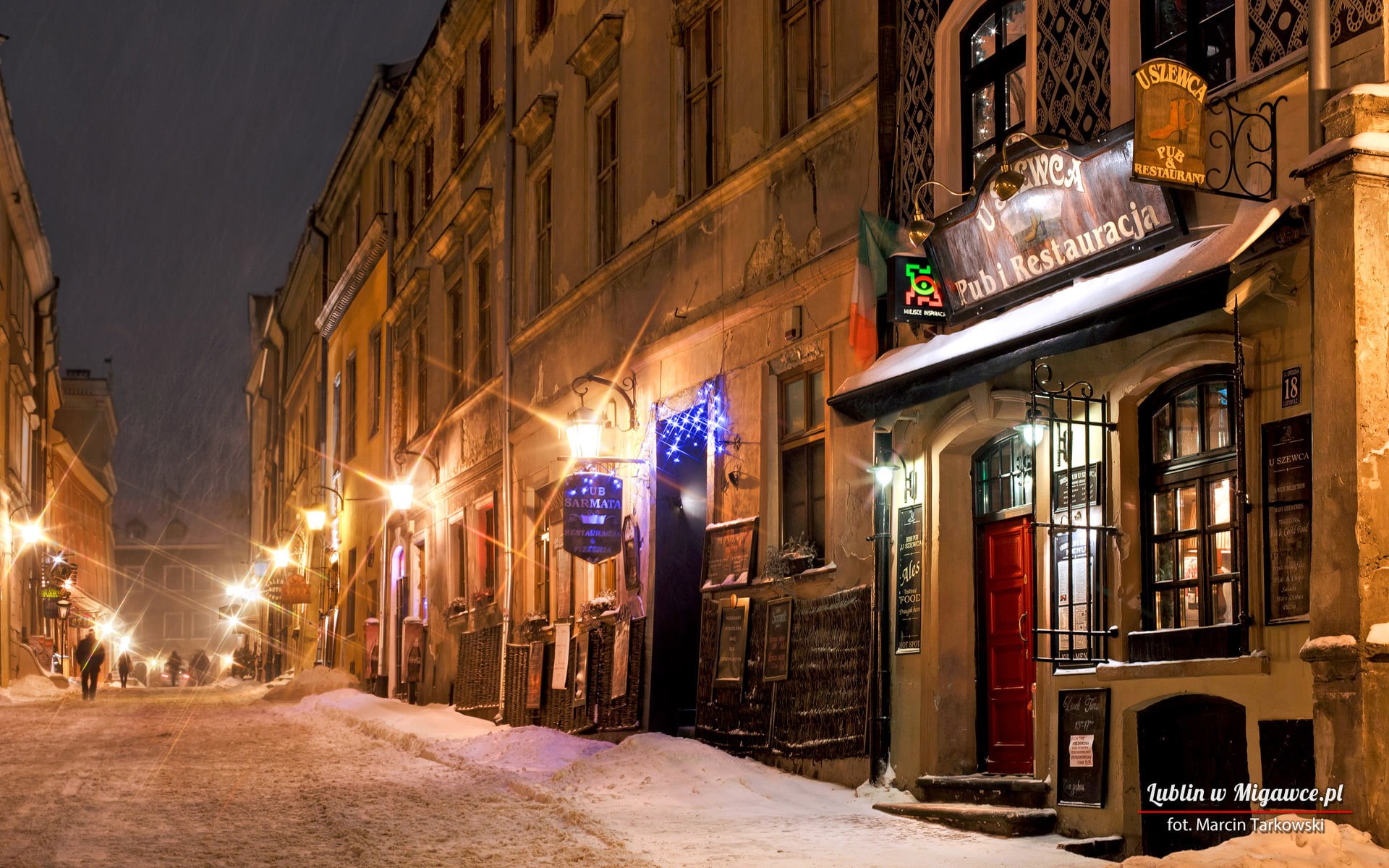 Polish, built structure, town, Europe, city, cityscape, residential district, pub, tourist, 1080P, architecture, building, no people, illuminated, glowing, HD Wallpaper