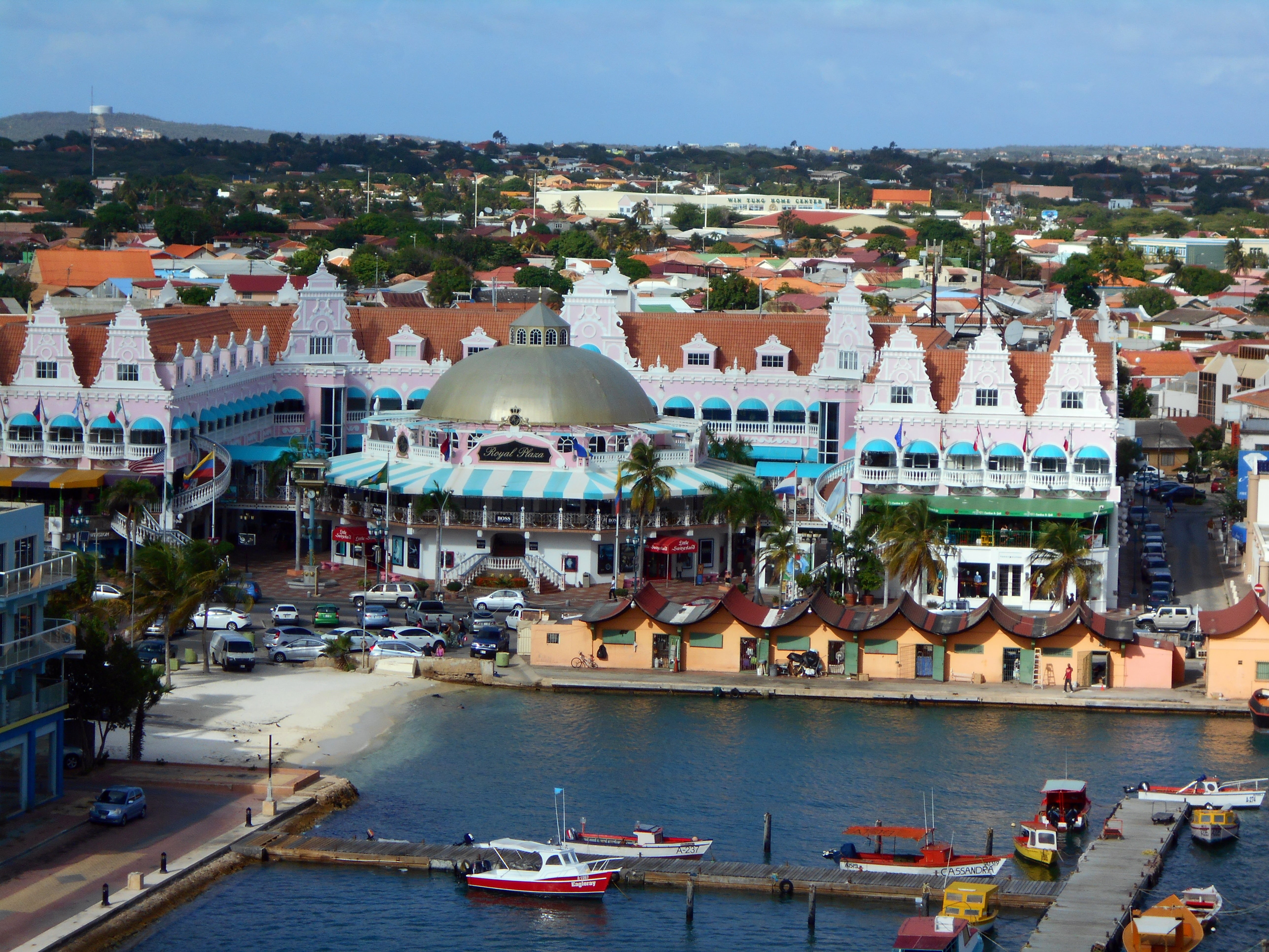 5K, beside, oranjestad, water, city, built structure, top, moored, wooden, cruise vacation, crowded, transportation, nautical vessel, passenger craft, HD Wallpaper