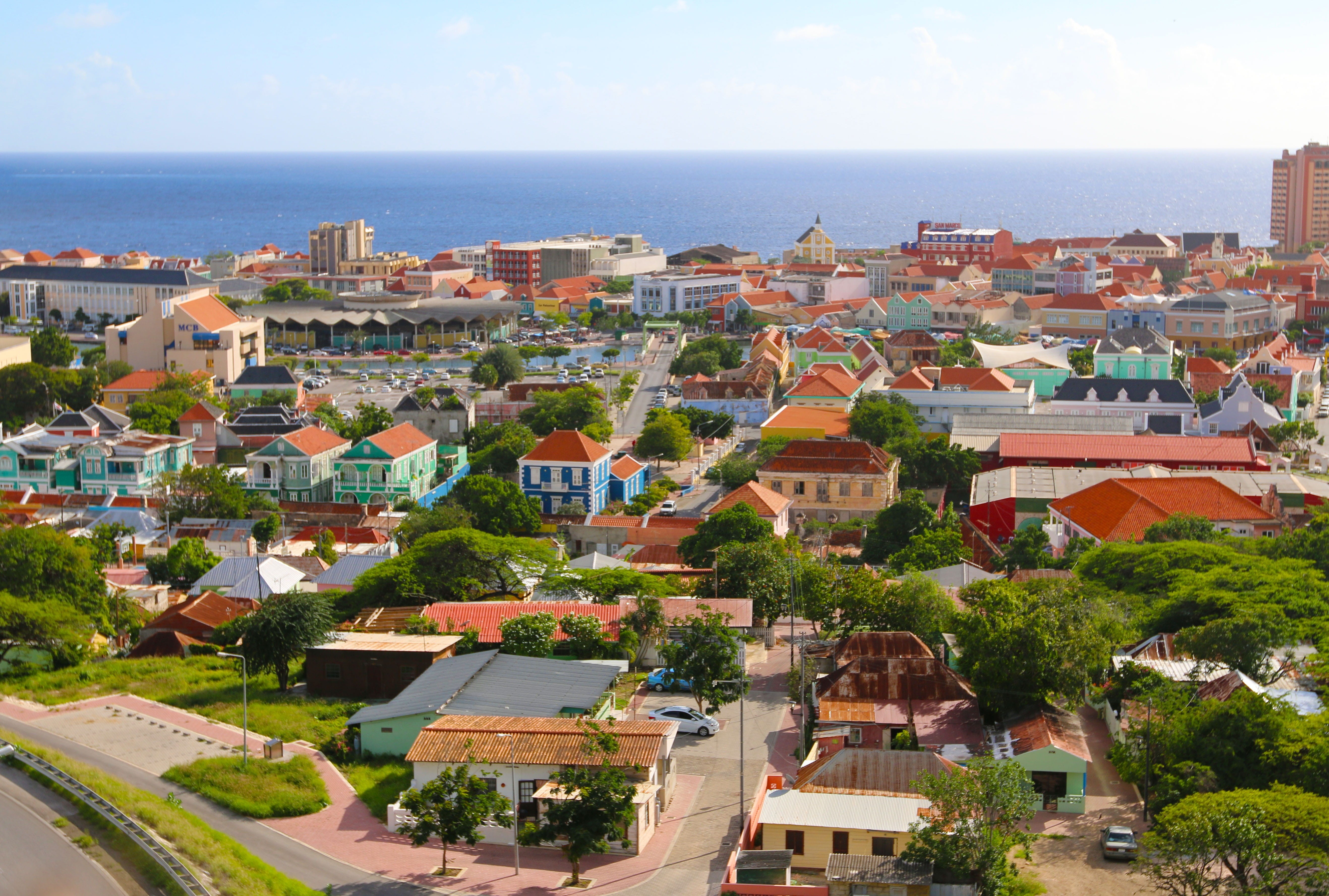 day, Aruba, outdoor, sky, high angle view, no people, architecture, plant, roof, blue, house, tree, Houses, nature, town, daytime, built structure, Horizon, HD Wallpaper