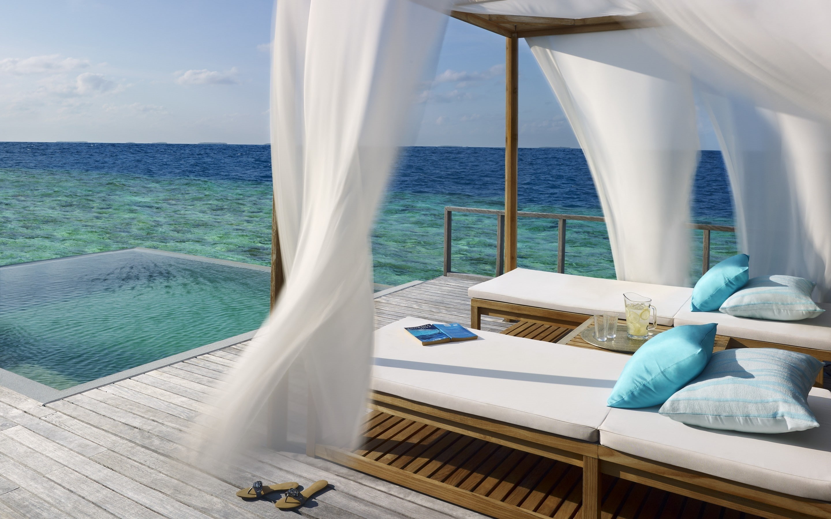 gorgeous, wood, 2K, exotic, sunbeds, landscape, sea, HD Wallpaper