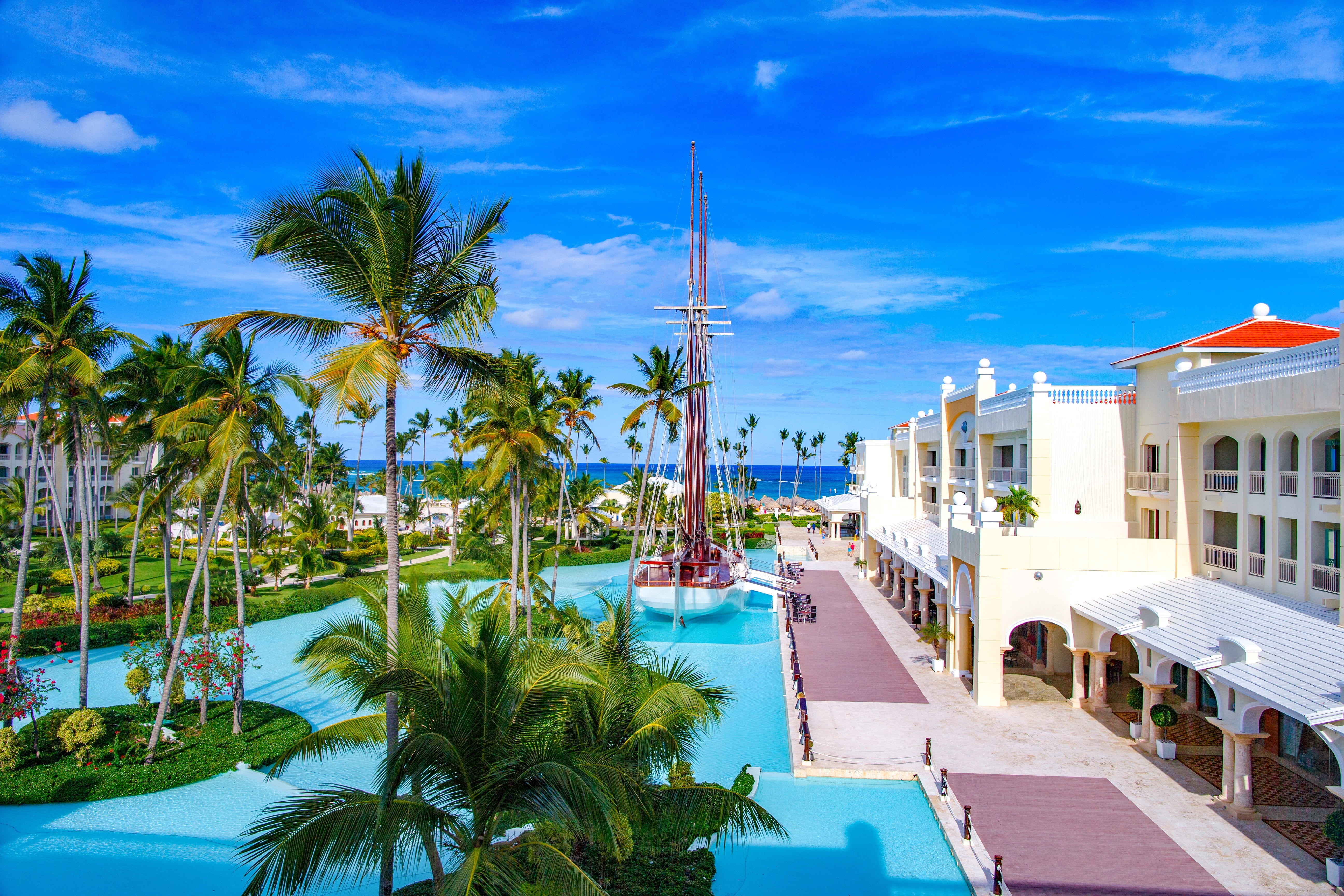 haiti, plant, tropical climate, sailboat, atlantic, palm trees, no people, water, tree, antilles, built structure, outdoors, architecture, tourist resort, HD Wallpaper