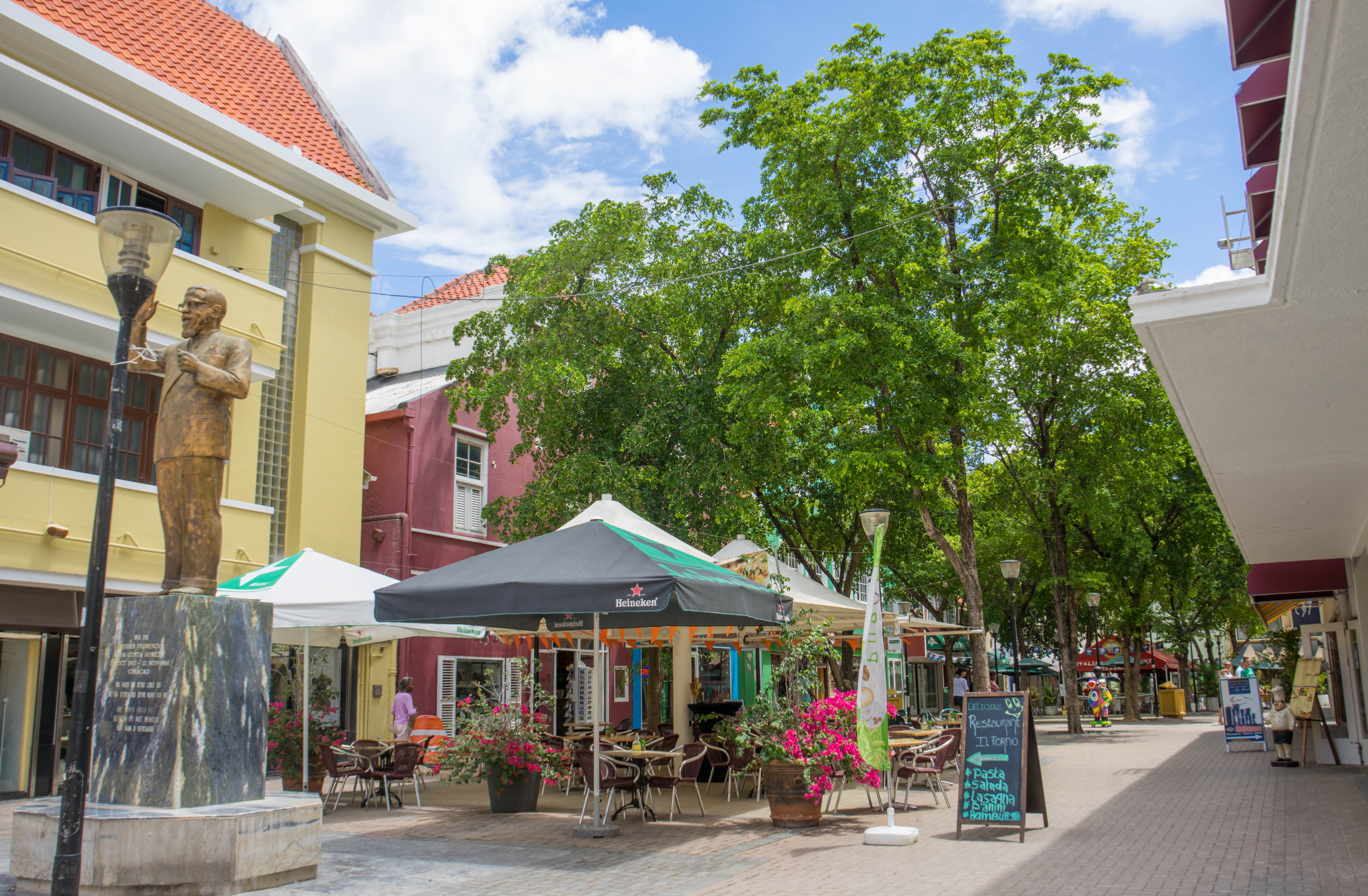 5K, exterior, built structure, colorful, architecture, seat, residential district, outdoors, street, sky, color, market, netherlands, tree, house, plant, HD Wallpaper