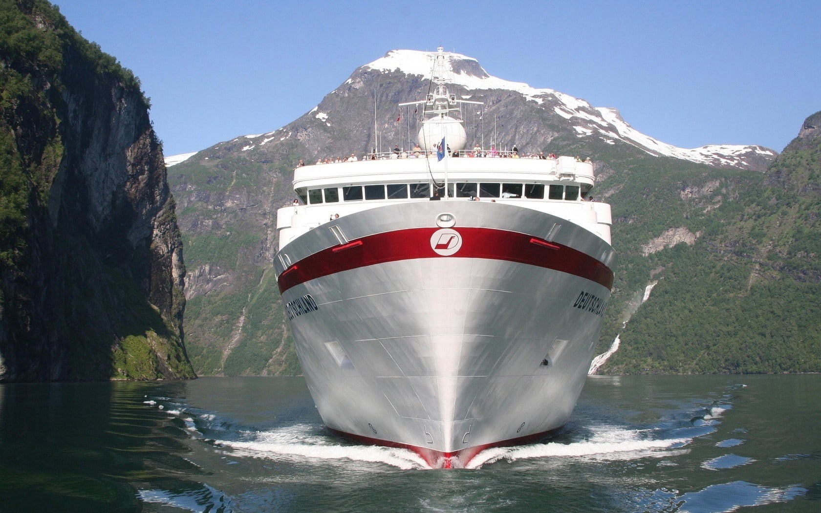 day, formation, cruise ship, no people, tent, red, waterfront, ship, 720P, mountain, nature, non-urban scene, tranquility, mode of transportation, vehicle, HD Wallpaper