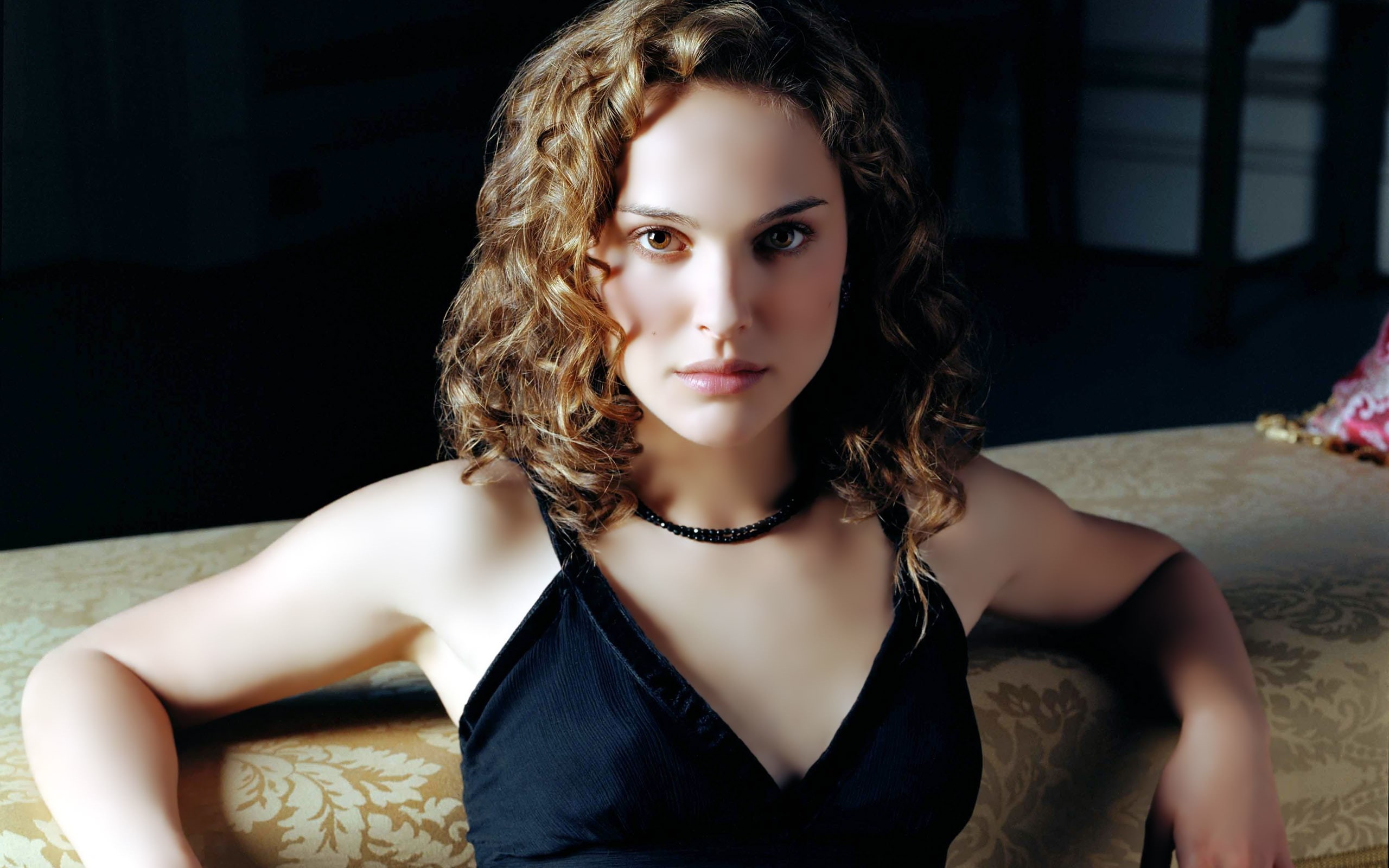 beautiful, natalie, women, s, black, dress, 2K, cami, portman, HD Wallpaper