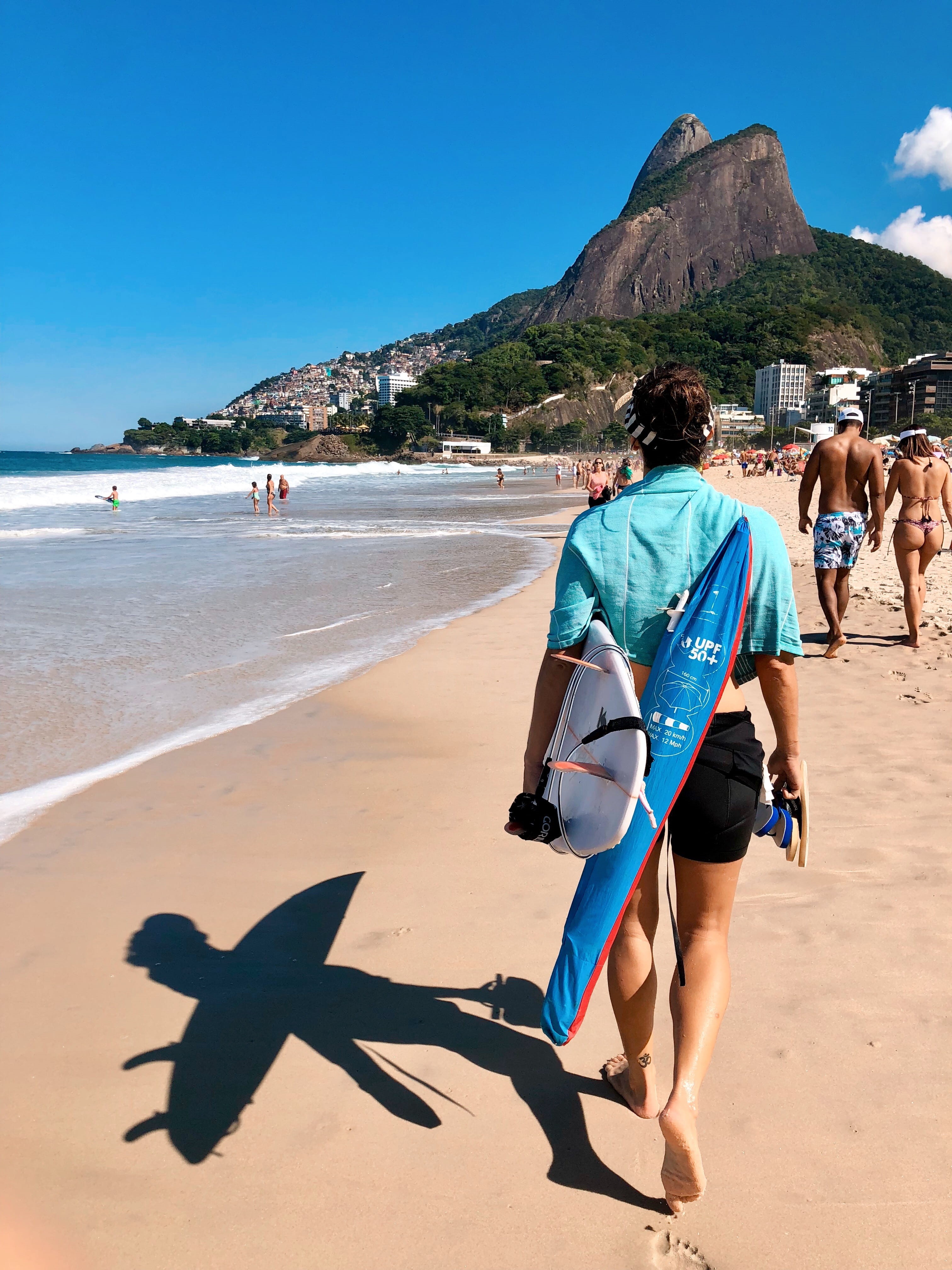 beach, recreation, teal, scenics - nature, land, ocean, barefoot, leisure, vacation, surfer girl, brazil, real people, person, Leblon, incidental people, Phone HD Wallpaper