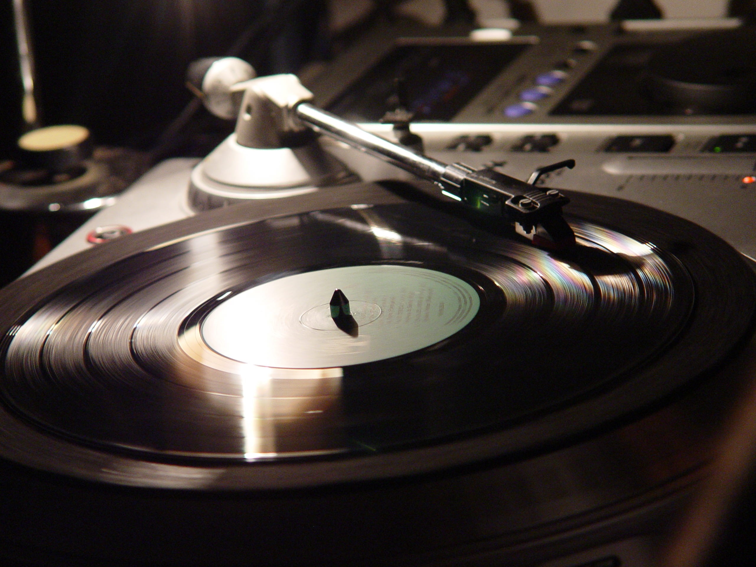 ipanema, gramophone, musical equipment, arts culture and entertainment, close-up, indoors, equipment, metal, spinning, technology, musical instrument, party, HD Wallpaper