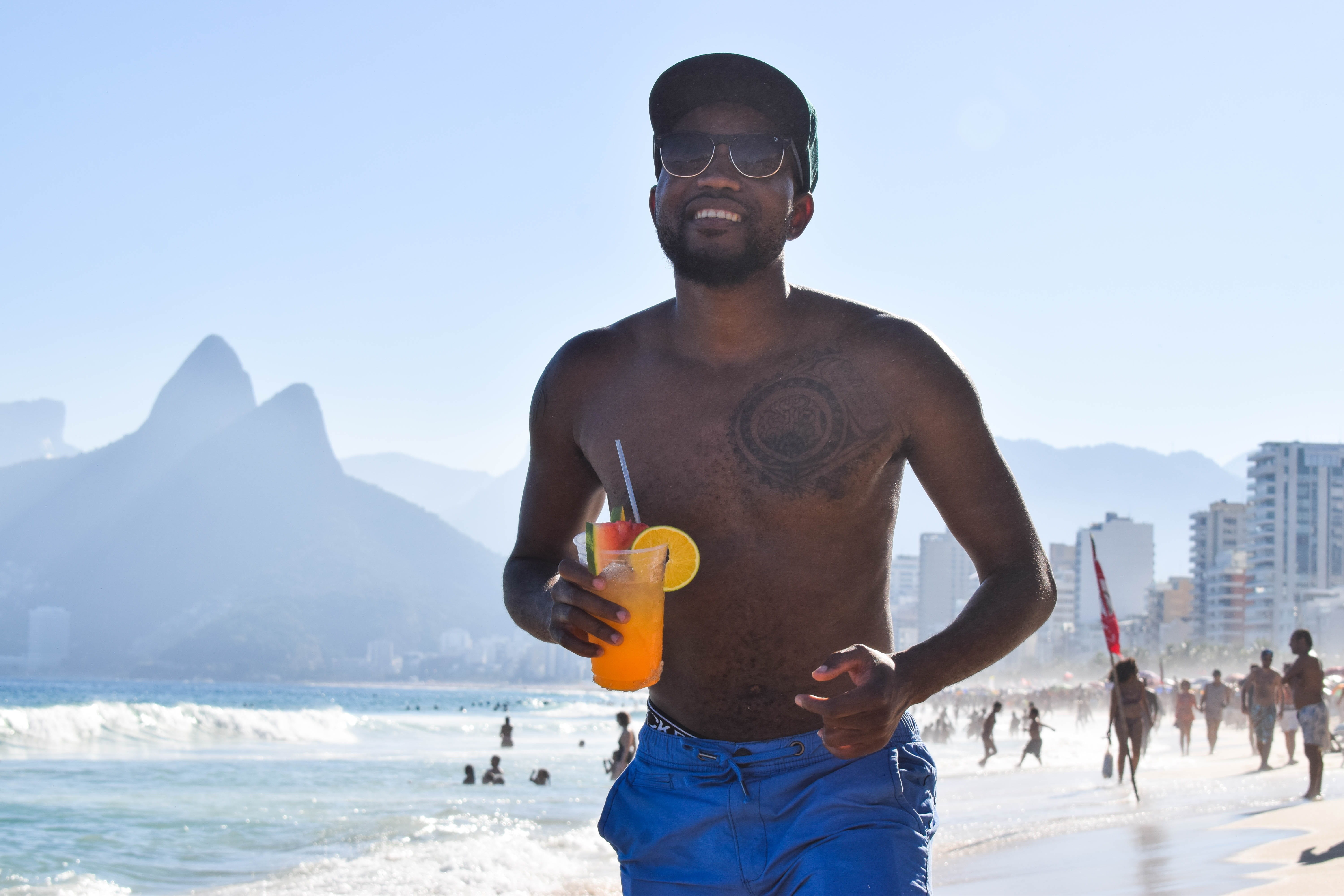 fun, 5K, lifestyle, men, beach, travel, sport, leisure, portrait, ocean, lifestyles, young adult, sea, nature, holiday, one person, leisure activity, three quarter length, HD Wallpaper