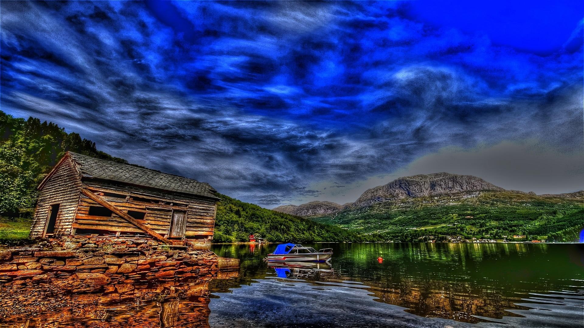 boathouse, mountain, 1080P, lake, hdr, lakescape, amazing, nature and landscapes, boat, clouds, HD Wallpaper