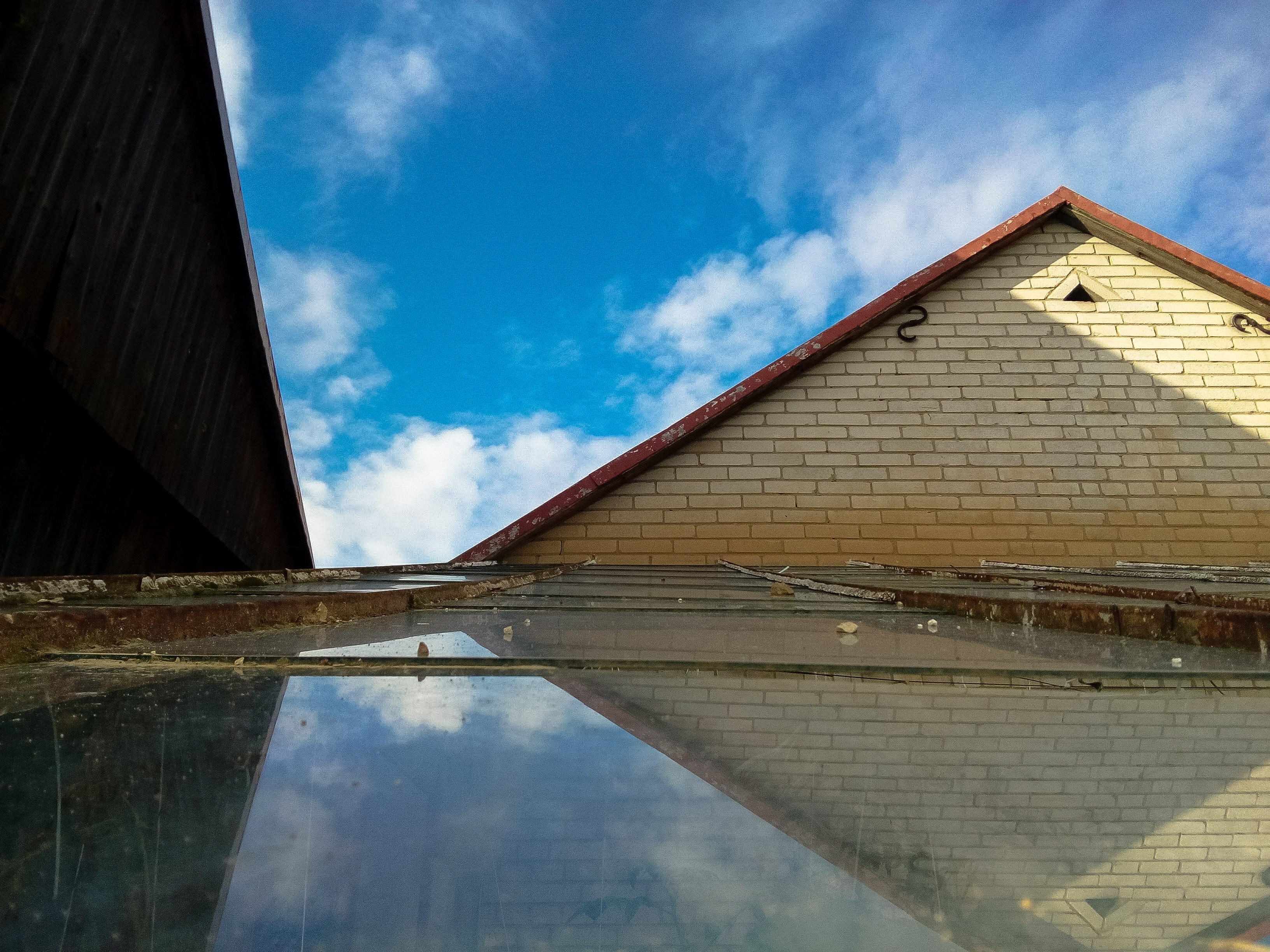flash, poland, old houses, sunny, kielce, water, architecture, façades, building and construction, wall, building exterior, low angle view, sky, bridge - man made structure, HD Wallpaper