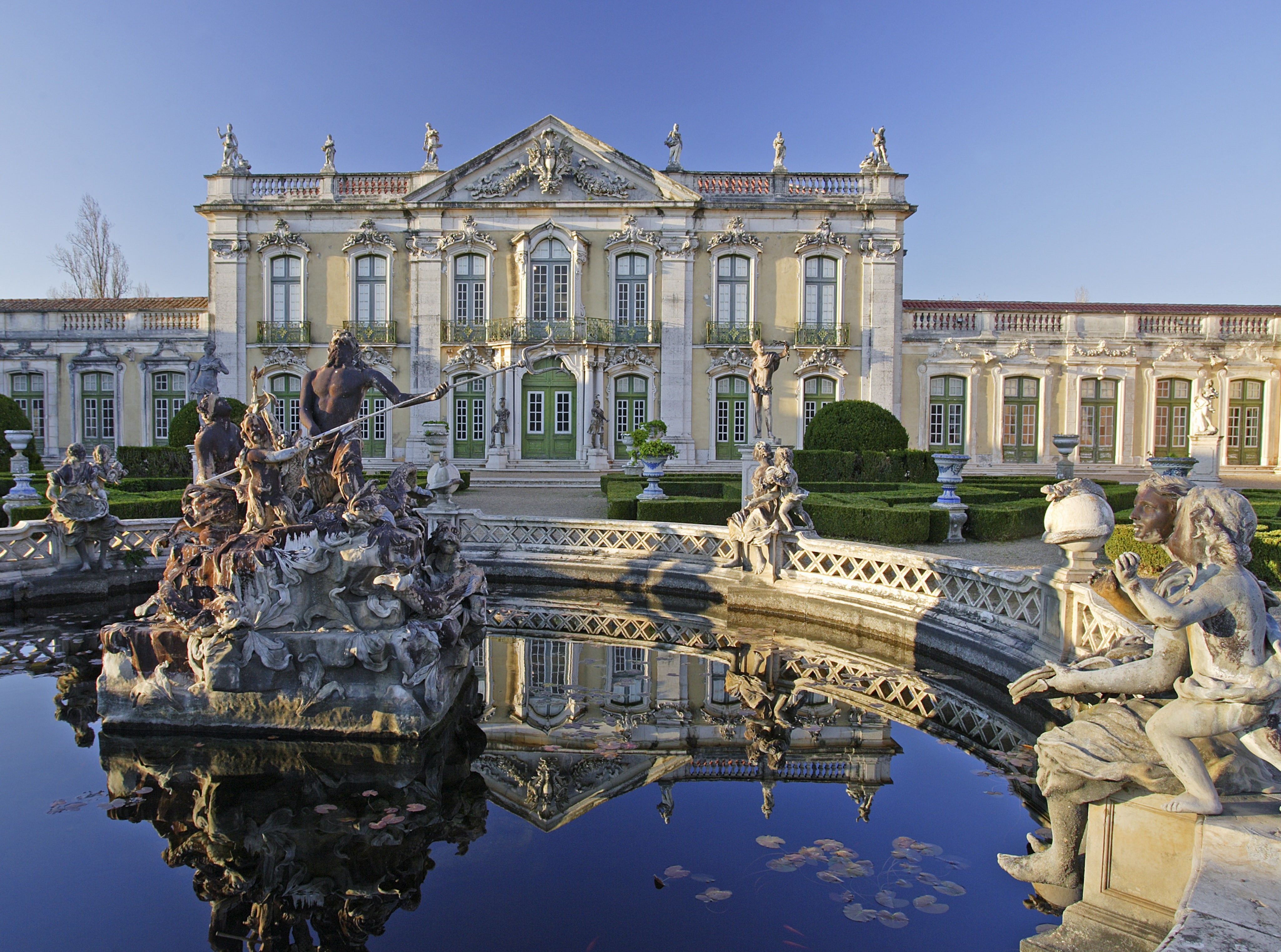 Portugal, 4K, travel destinations, travel, statue, architecture, city, clear sky, sky, day, white, art and craft, nature, history, the past, Europe, building, HD Wallpaper