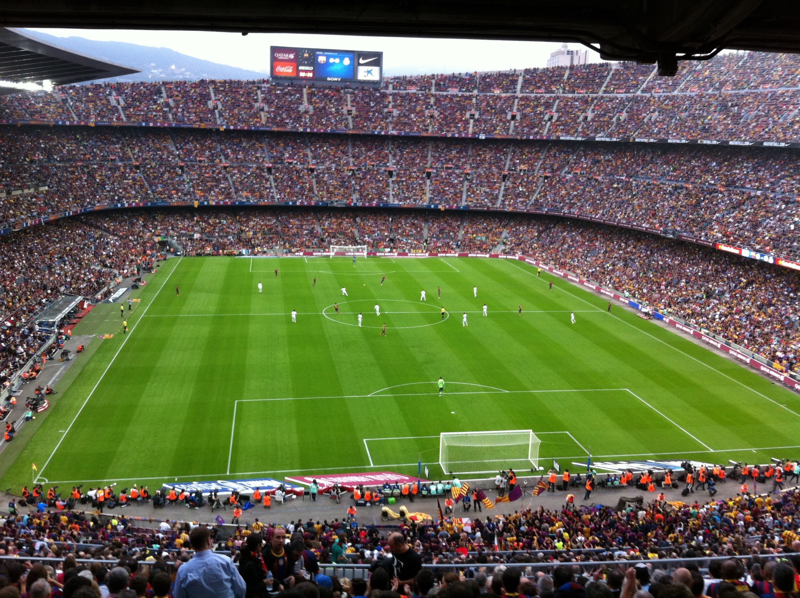 competition, grass, sport, soccer, leisure activity, soccer field, green color, spectator, estadio, crowd, high angle view, 2K, real madrid, barcelona, HD Wallpaper