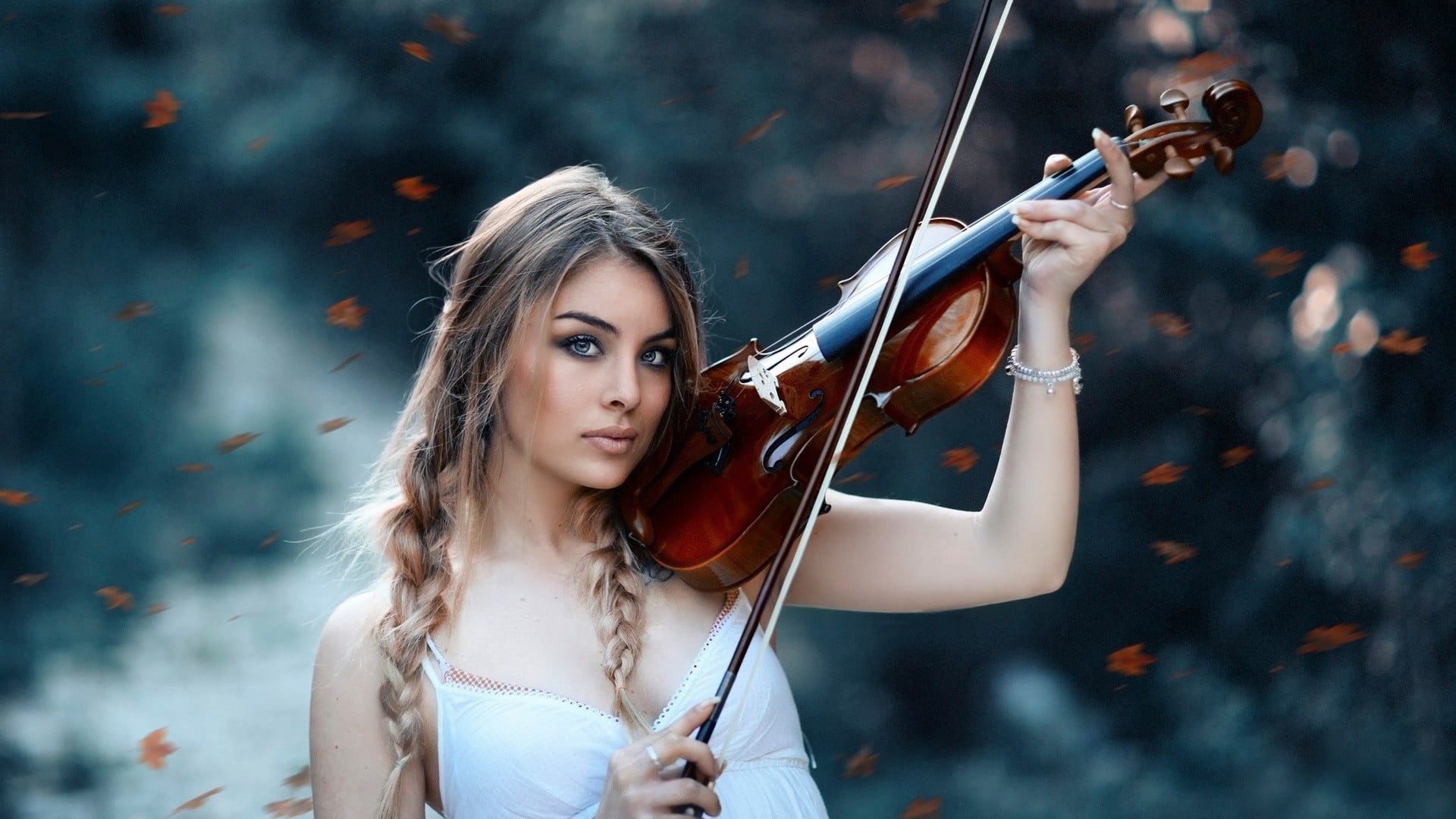 musical instrument, beautiful woman, blurred, portrait, young women, performing arts event, auburn hair, Alessandro Di Cicco, artist, fashion, arts culture and entertainment, HD Wallpaper