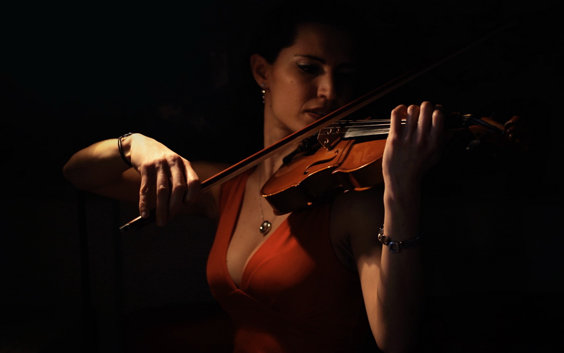 one person, holding, performance, young women, adult, playing, brown, girl, classical music, black background, musical equipment, 1080P, artist, black, HD Wallpaper