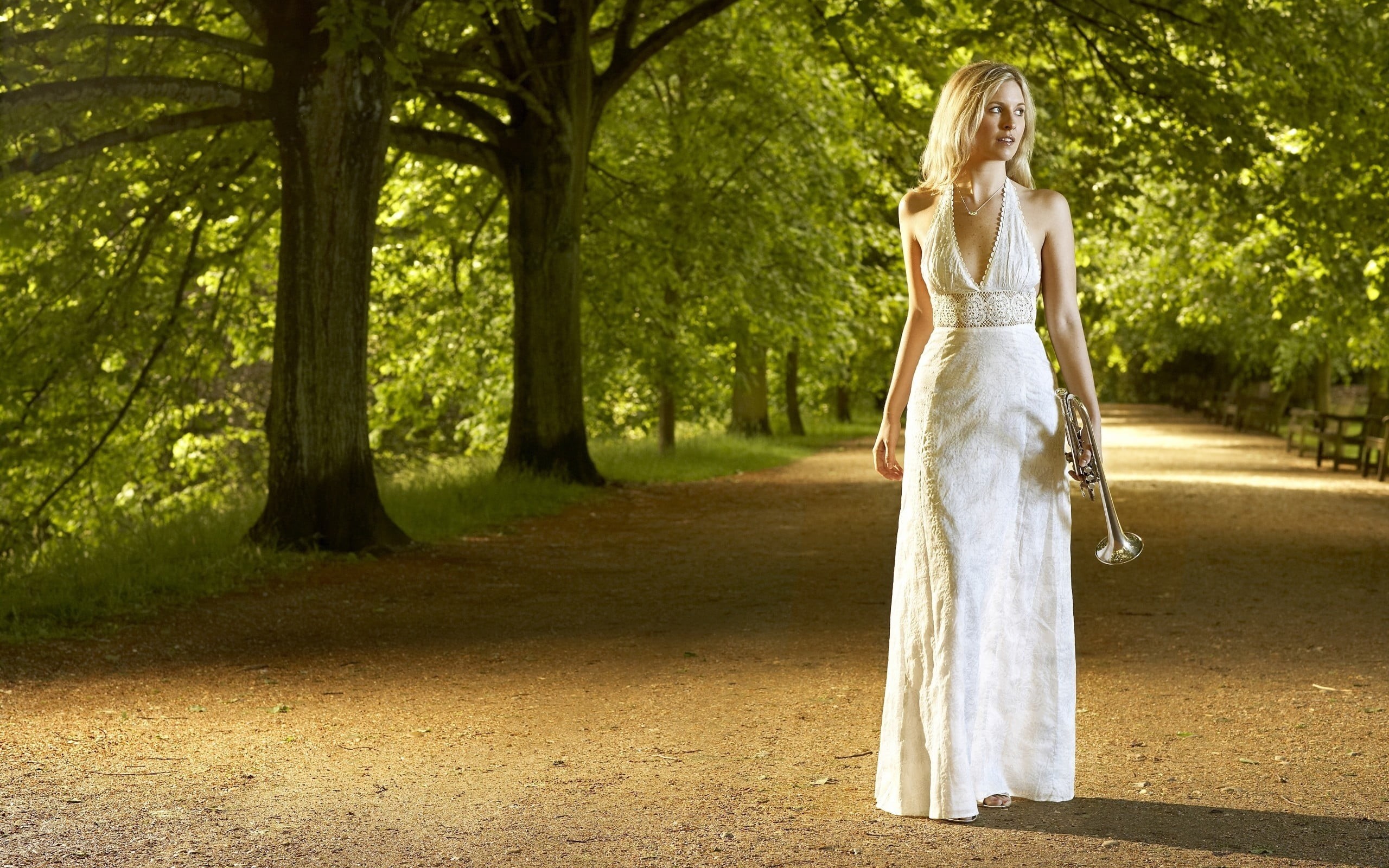 2K, young women, fashion, hairstyle, shadow, trees, one person, tree, outdoors, standing, beauty, white color, street, model, women, full length, hair, HD Wallpaper