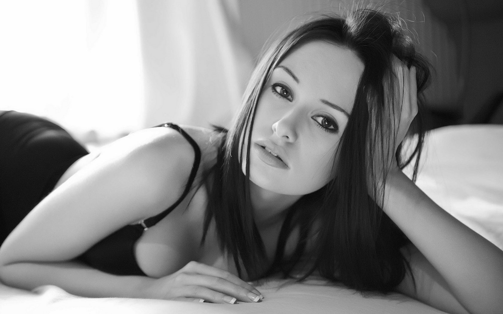 luing, 720P, white, brown, brunette, model, eyes, beautyful, black, face, girl, woman, HD Wallpaper