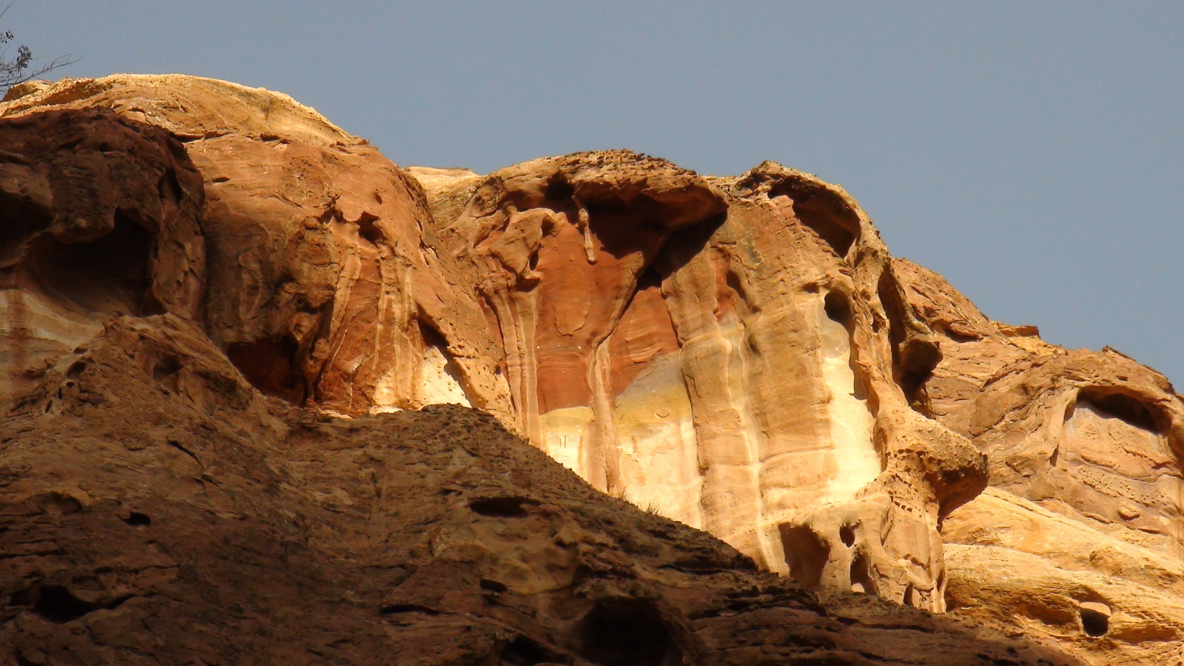 rock formation, rock - object, jordan, petra, arid climate, eroded, 4K, rock, low angle view, landscape, physical geography, nature, solid, clear sky, HD Wallpaper