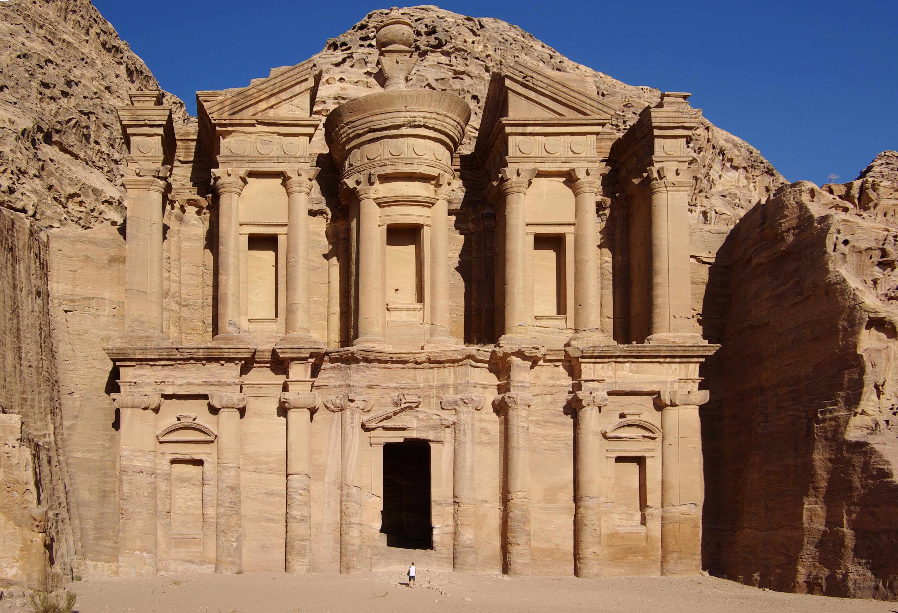 place of worship, history, 2K, the past, religion, built structure, rock cut architecture, archaeological, ruined, building, belief, day, sunlight, low angle view, HD Wallpaper