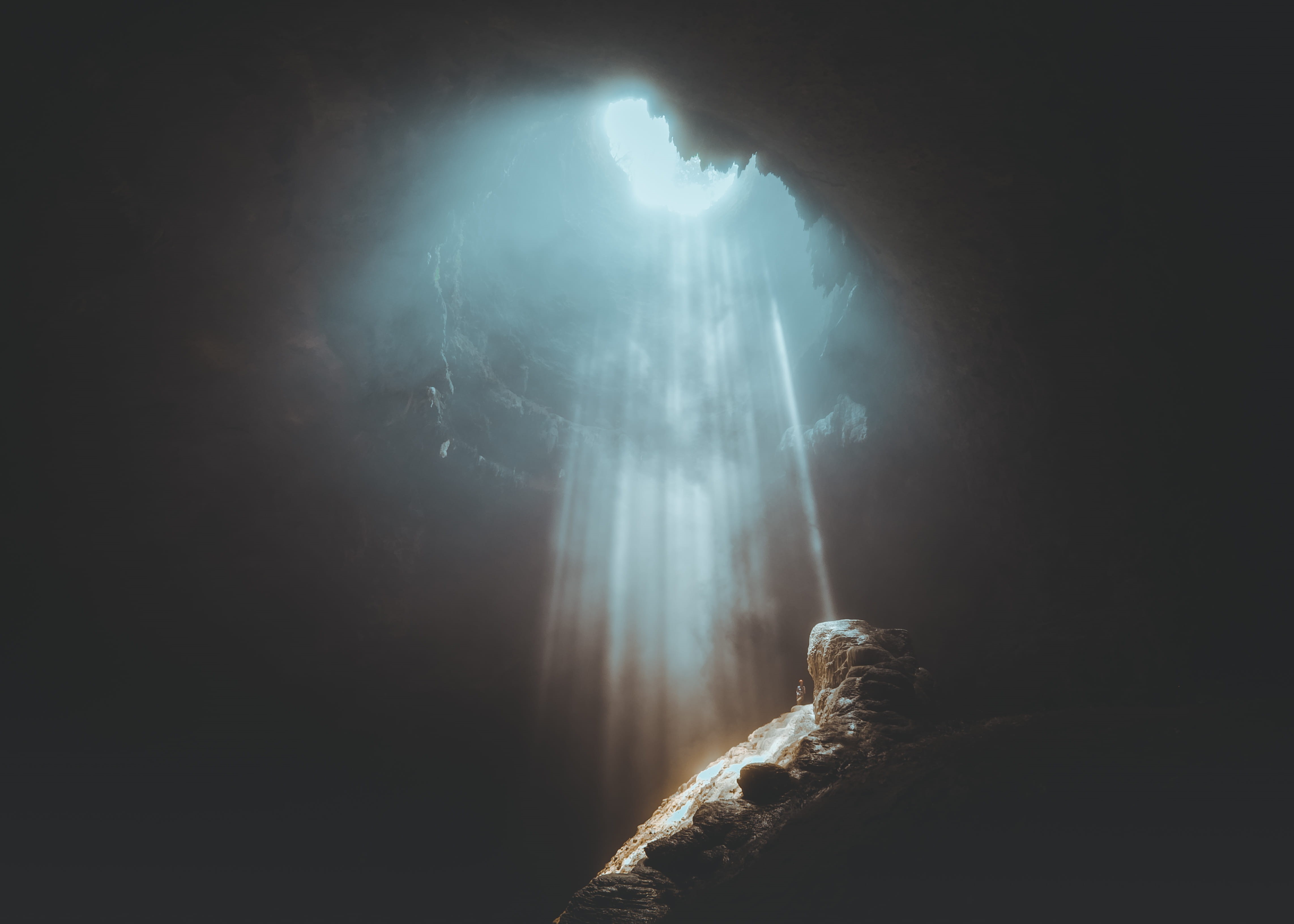sunlight, rope, light, sun ray, sun, dark, travel, no People, nature, backgrounds, cave, ray, raylight, yogyakartum, mystery, fog, fantasy, looking up, HD Wallpaper