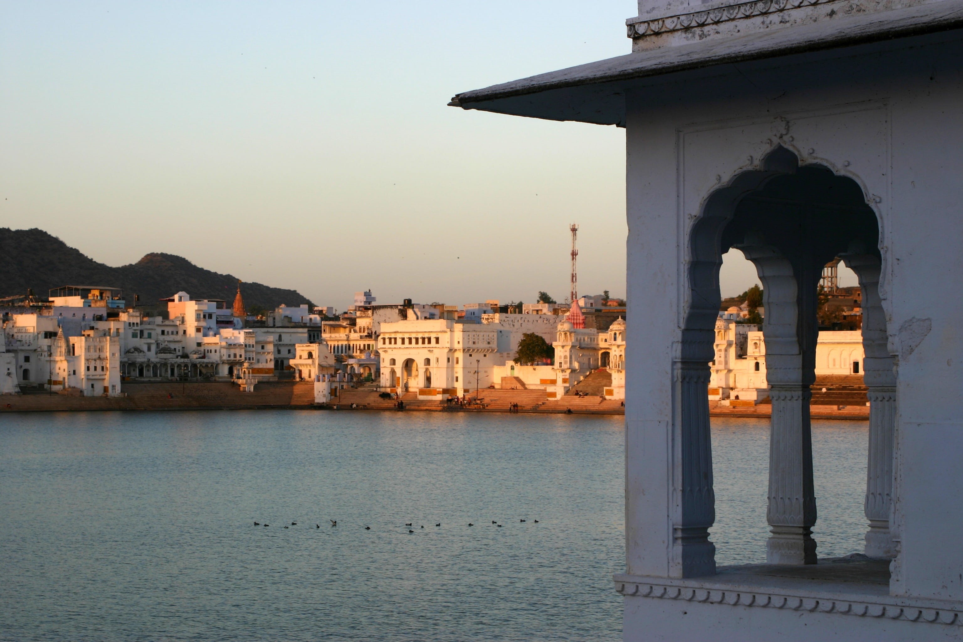 India, water, no people, travel, sky, lake, building, residential district, waterfront, sea, travel destinations, Pushkar, 2K, clear sky, city, day, outdoors, HD Wallpaper