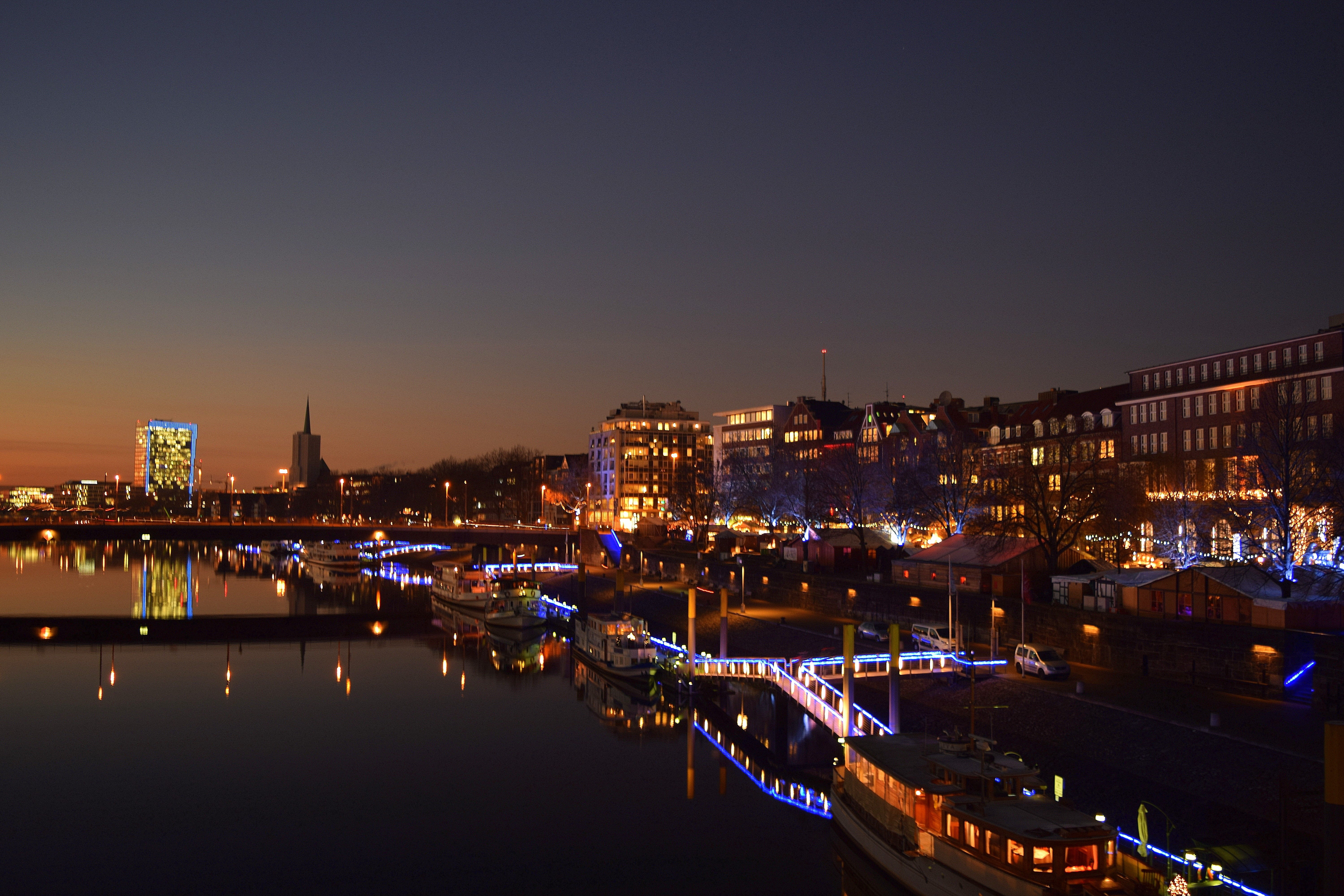 Ships, bridge, night, architecture, twilight, nautical vessel, 5K, travel destinations, no people, building exterior, Kill, outdoors, cityscape, illuminated, HD Wallpaper