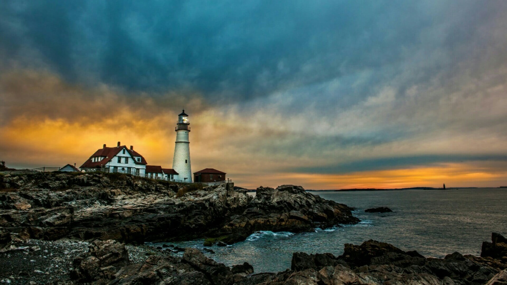 portland head light, outdoors, cape, sea, solid, built structure, cloud - sky, lighthouse, coast, cape elizabeth, no people, evening, ocean, building, architecture, HD Wallpaper