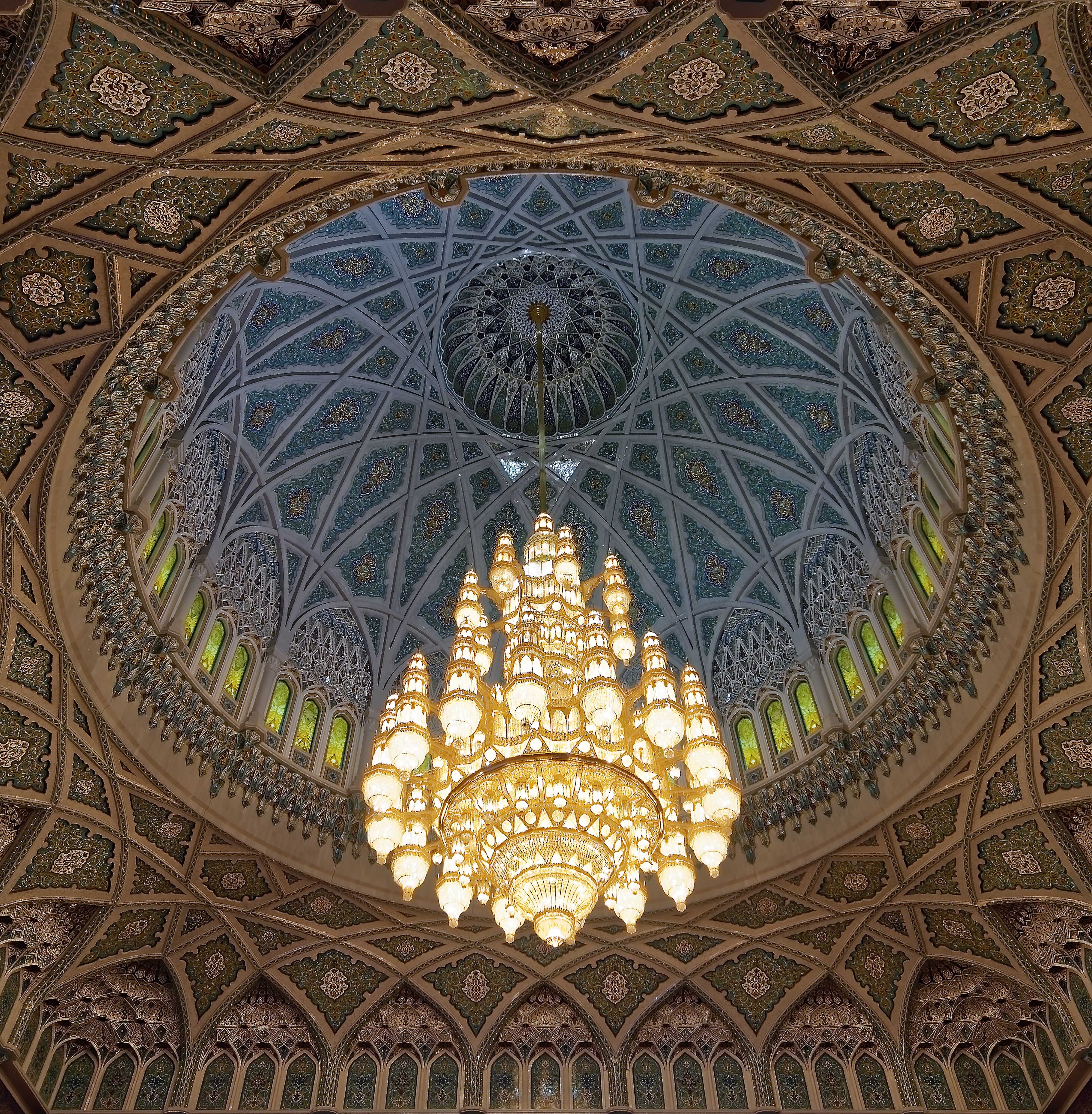 pattern, lighting equipment, sultan qaboos grand mosque, design, arch, creativity, religion, indoors, dome, muscat, art and craft, glass, building, travel destinations, Phone HD Wallpaper