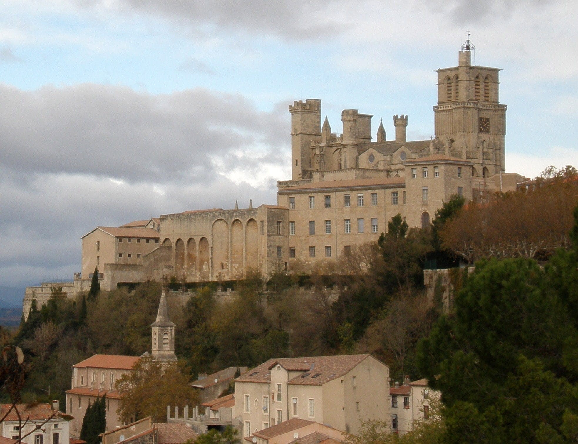 famous Place, the past, plant, europe, tower, day, city, public domain, travel, outdoors, nazaire, Beziers, sky, travel destinations, 1080P, France, cloud - sky, HD Wallpaper